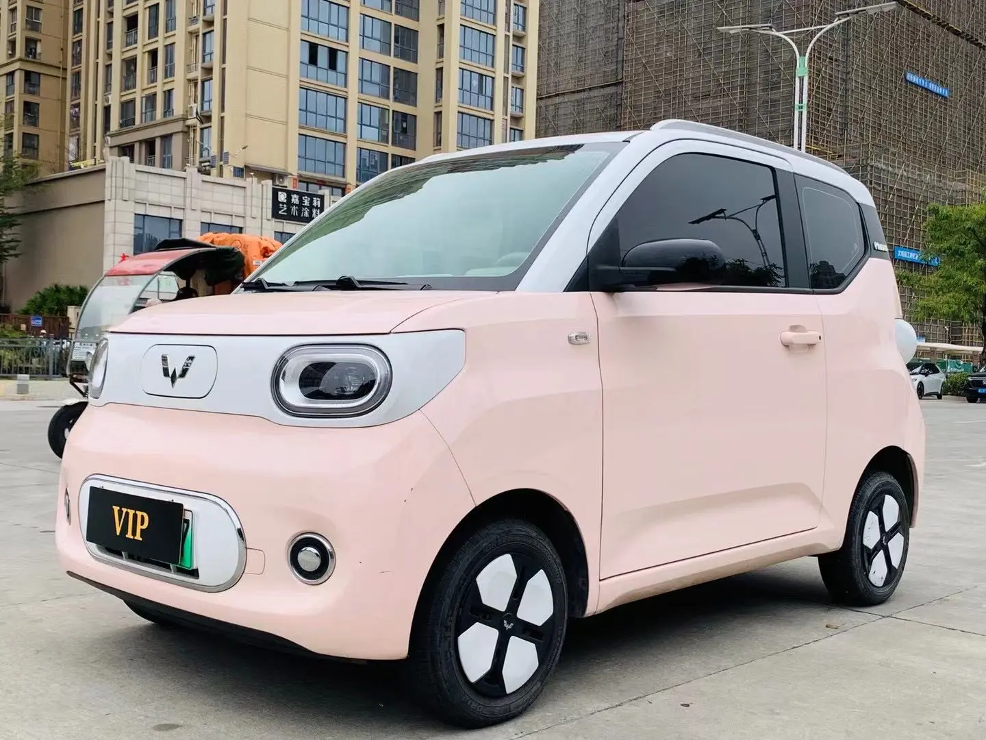 Wuling Hongguang MINIEV  из Китая