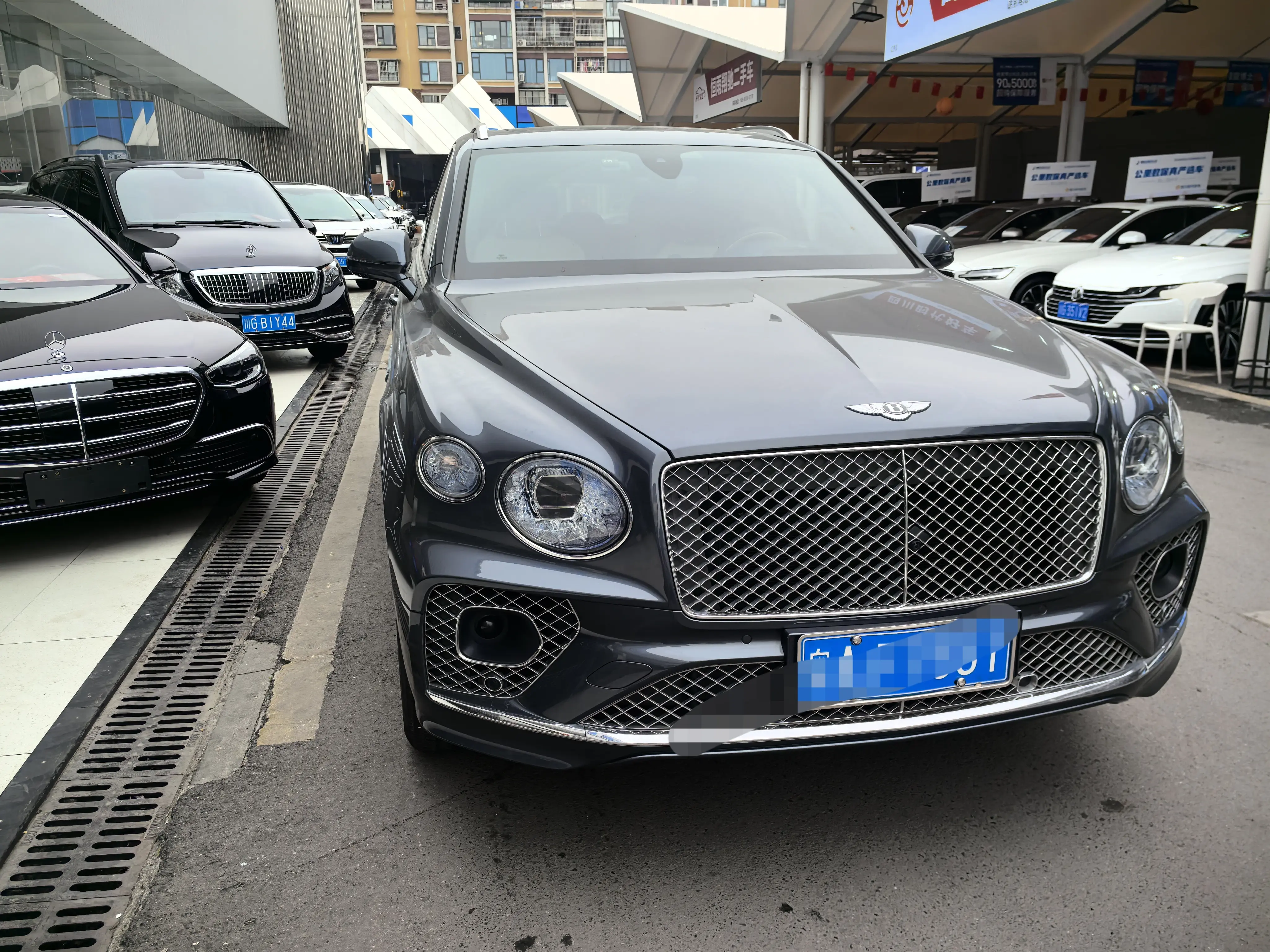 Bentley Bentayga  из Китая