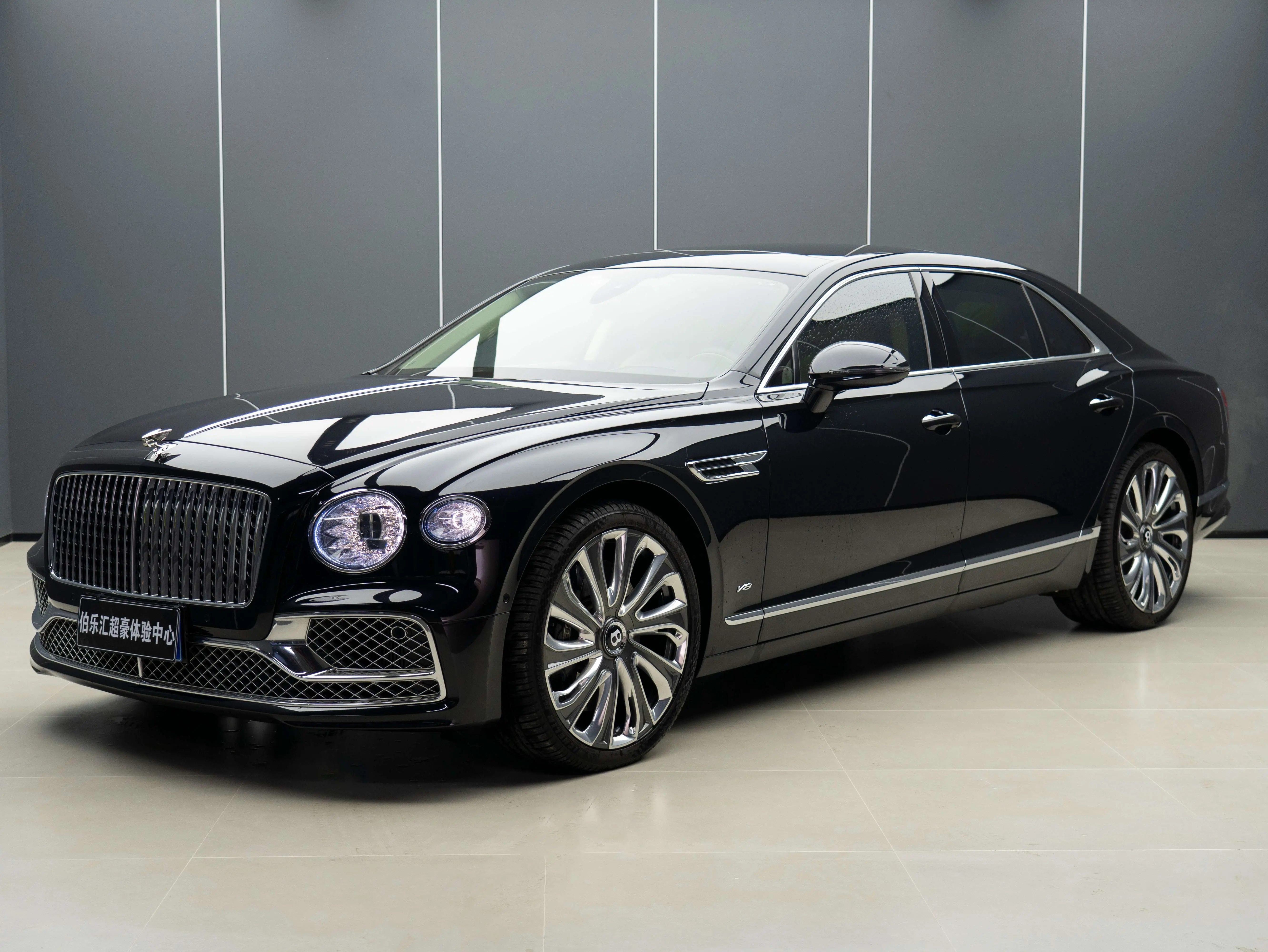 Bentley Galloping  из Китая