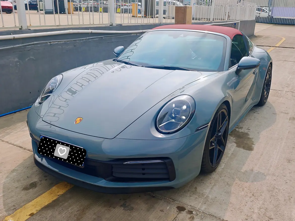 Porsche 911