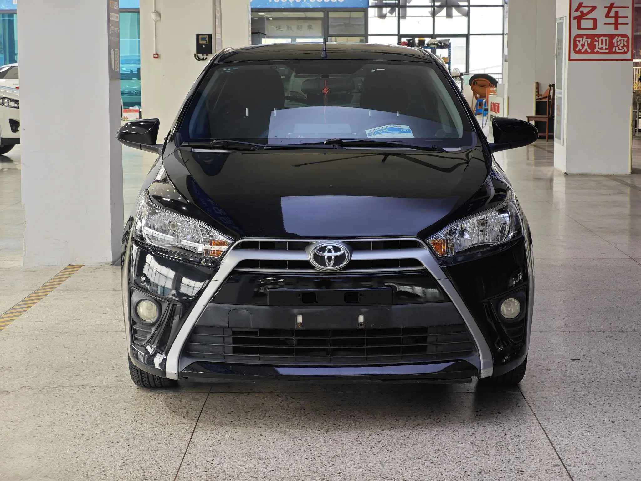 Toyota Yaris L  из Китая