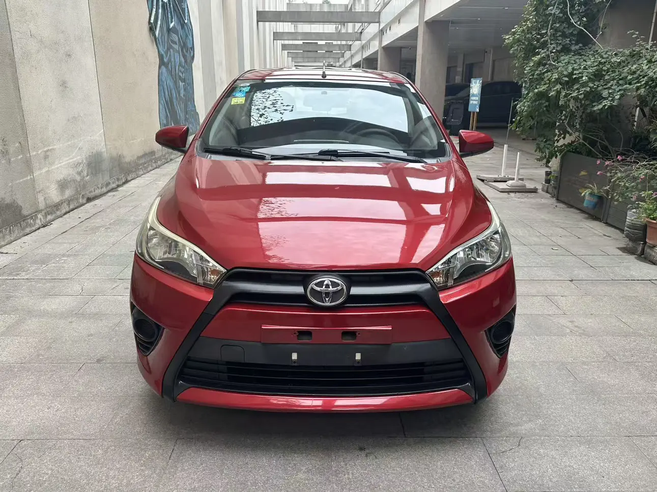 Toyota Yaris L  из Китая