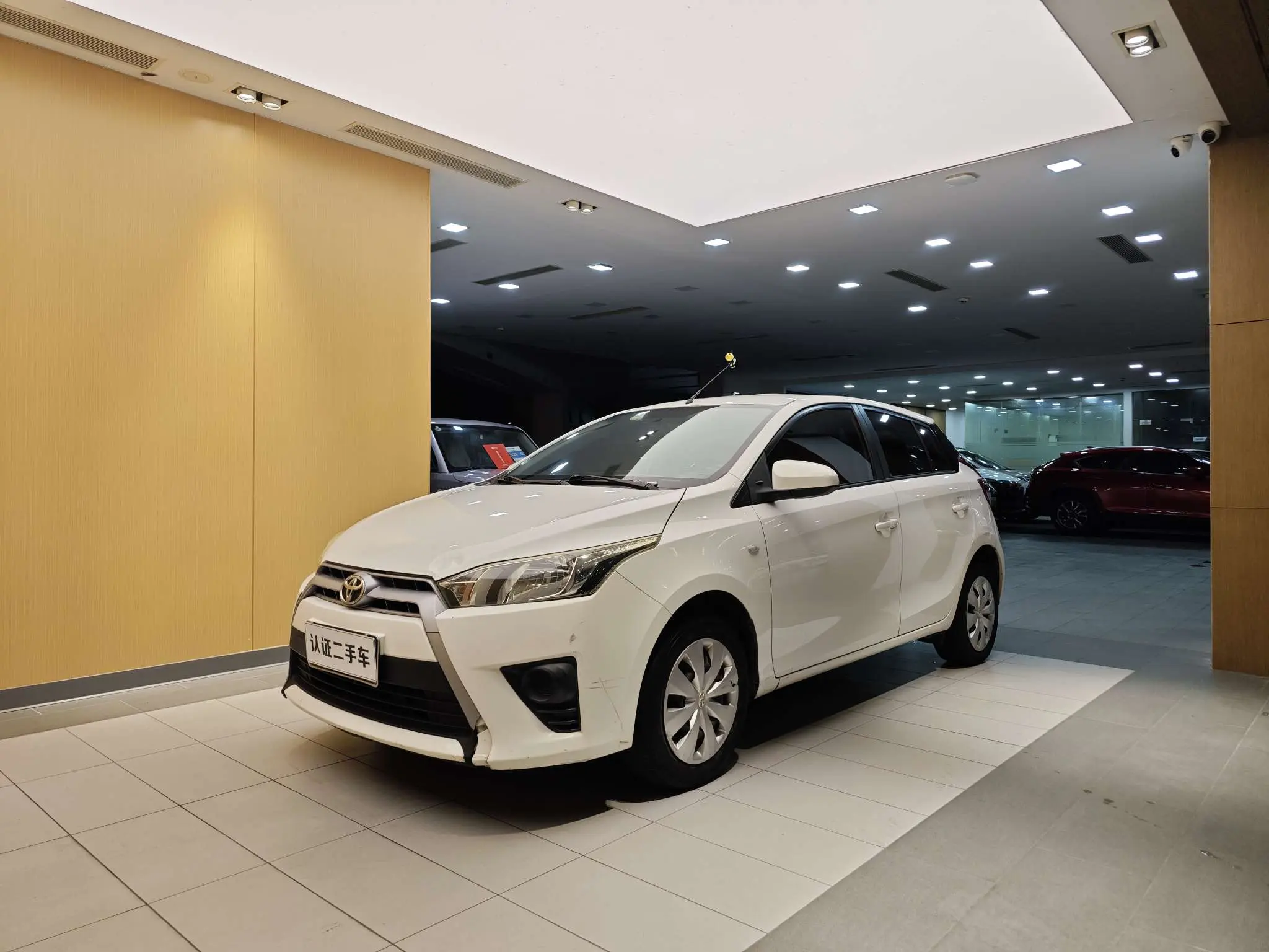 Toyota Yaris L  из Китая