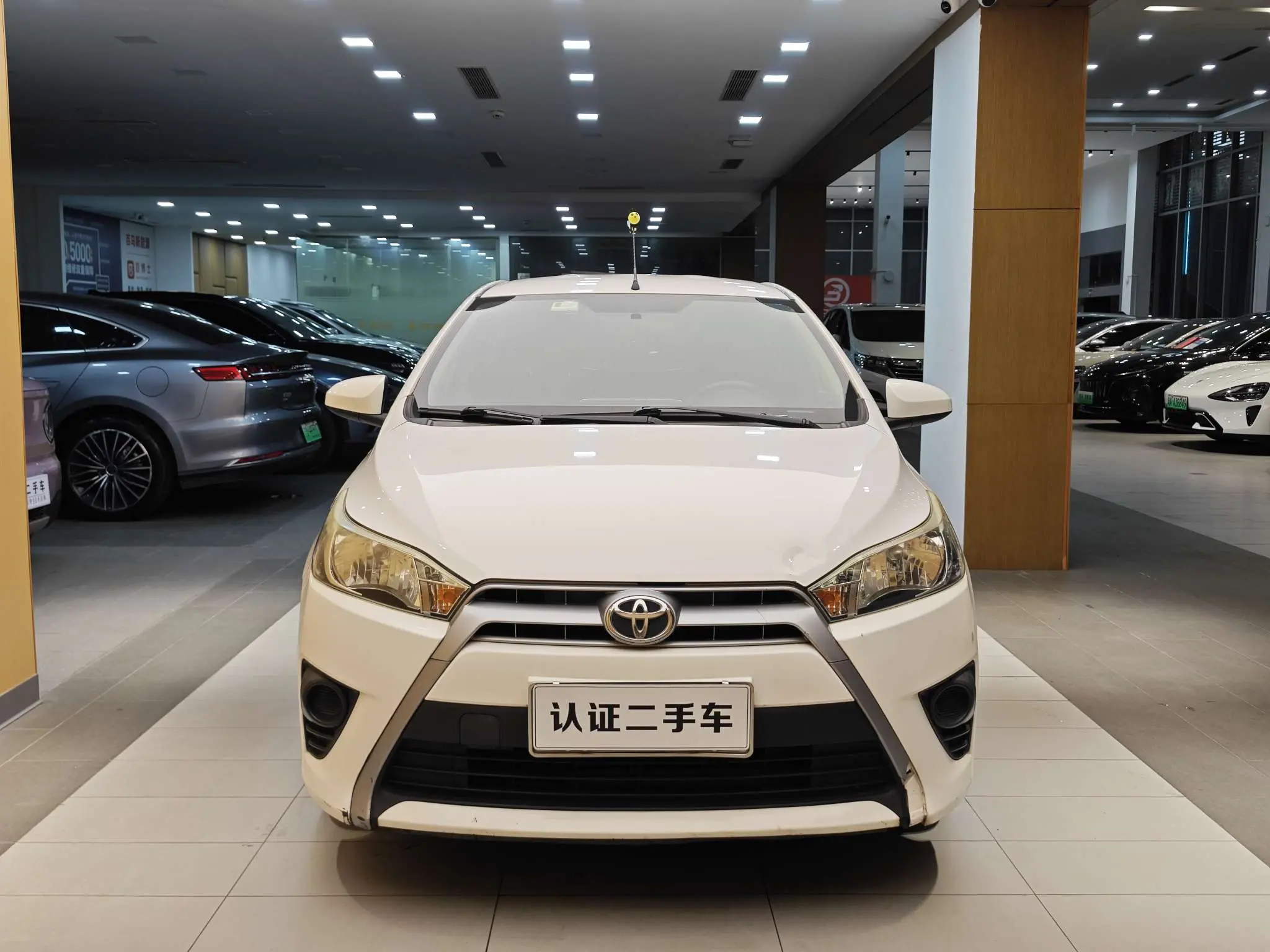 Toyota Yaris L  из Китая