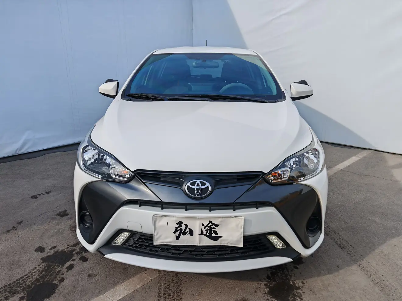 Toyota Yaris L  из Китая