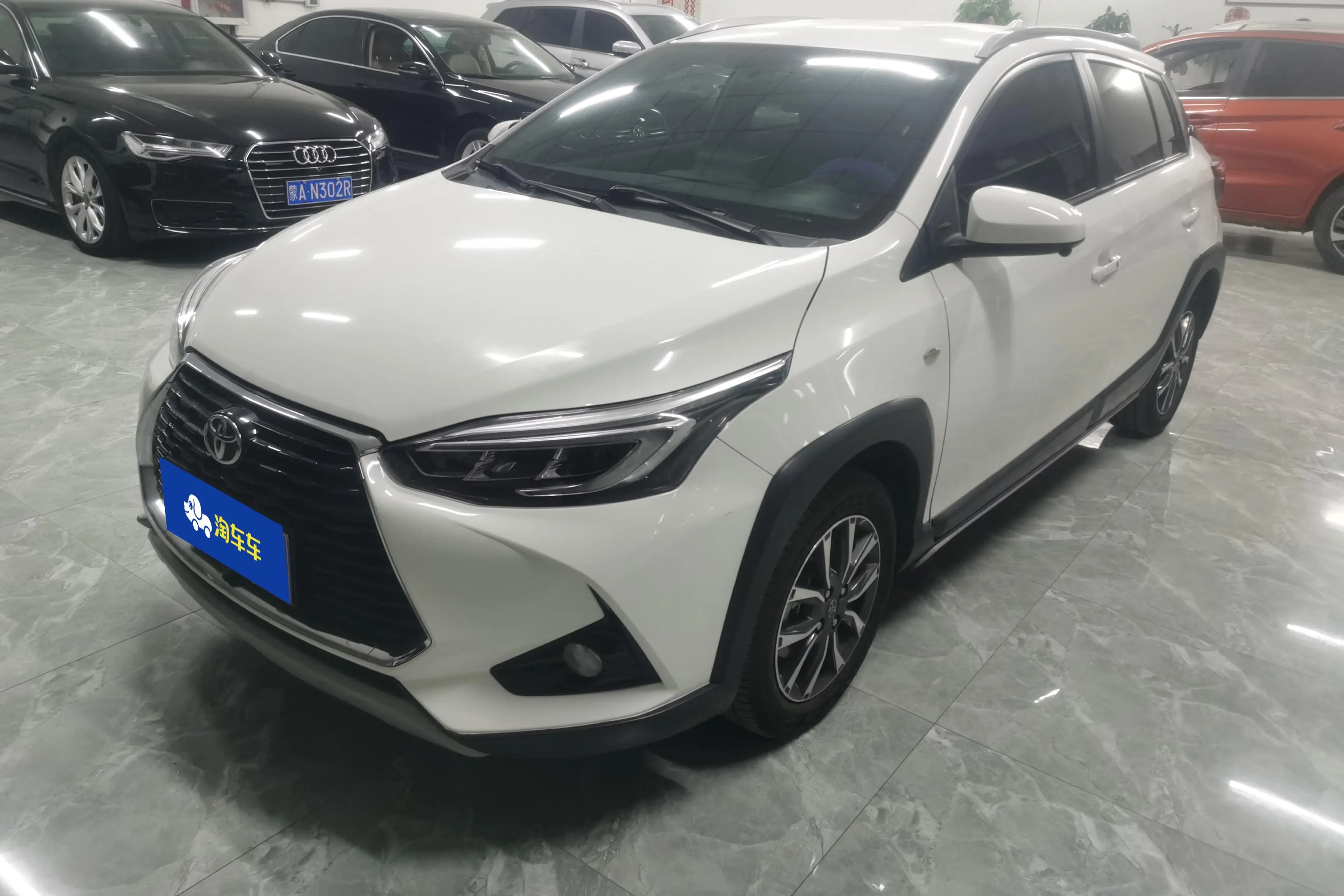 Toyota Yaris L  из Китая