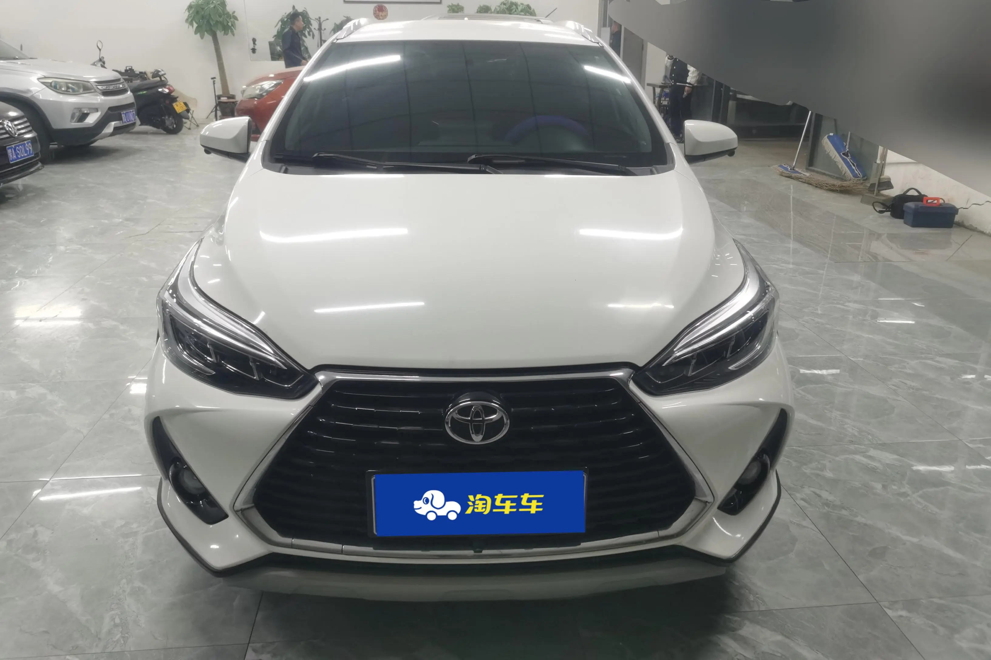 Toyota Yaris L  из Китая