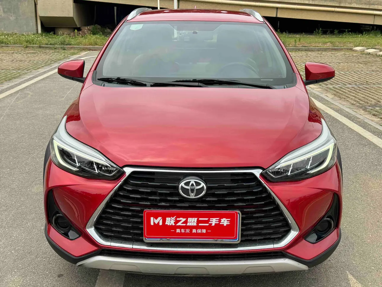 Toyota Yaris L  из Китая