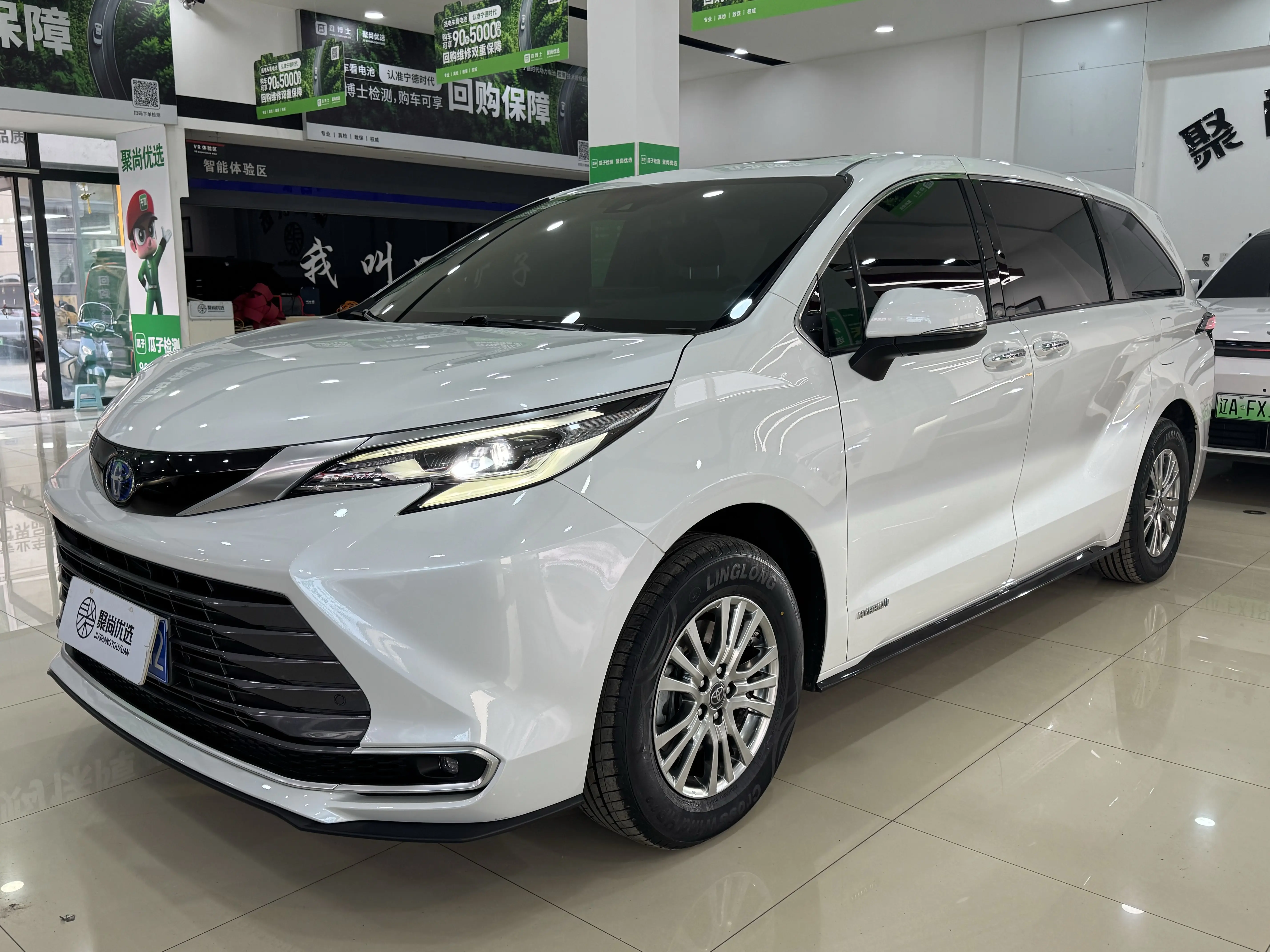 Toyota Sienna  из Китая