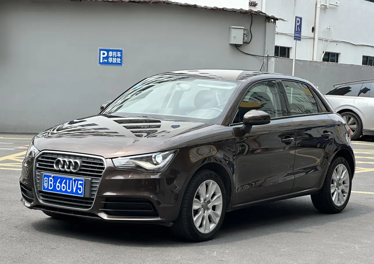 Audi A1  из Китая