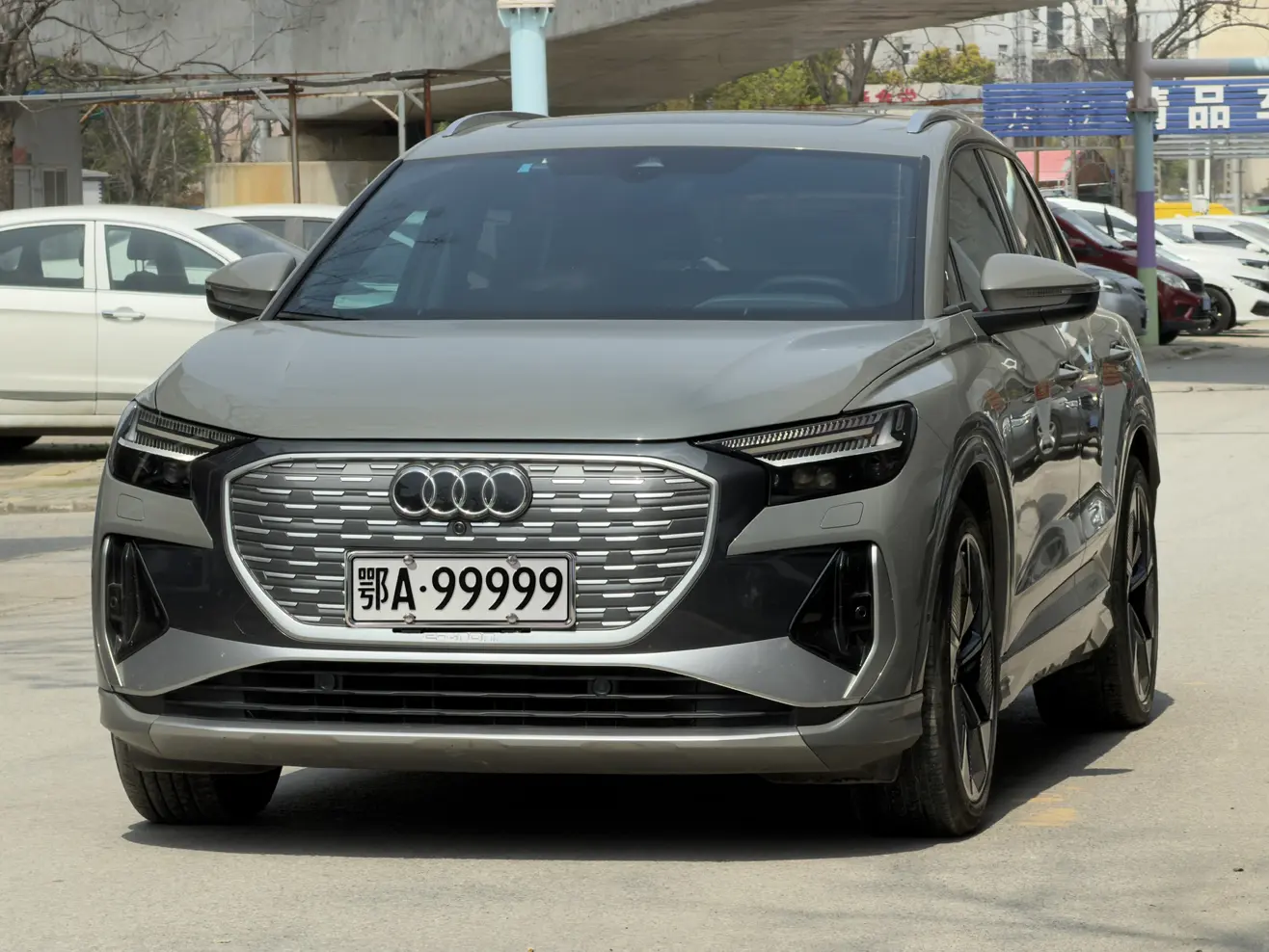 Audi Q4 e-tron  из Китая