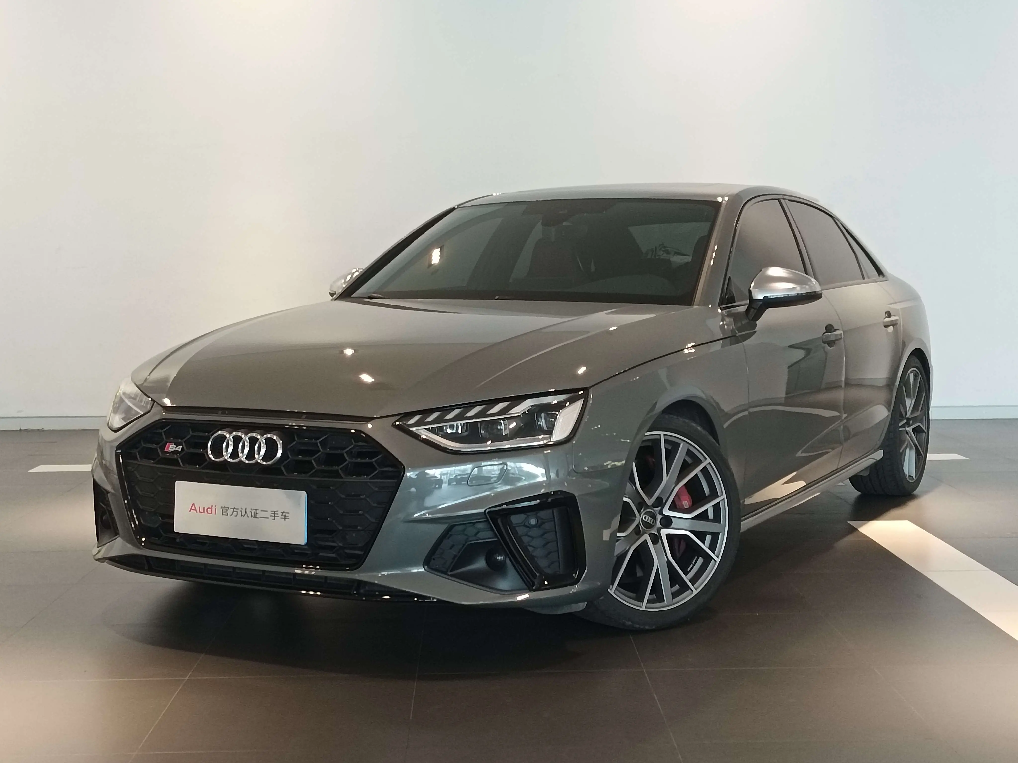 Audi S4