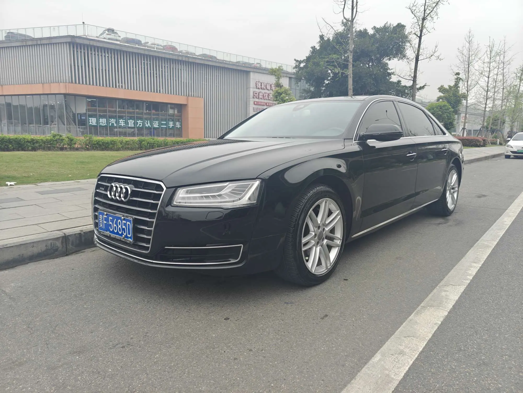 Audi A8
