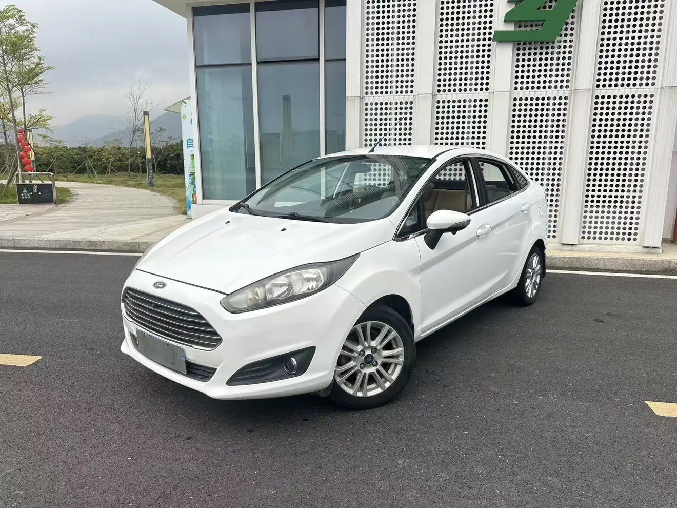 Ford Carnival