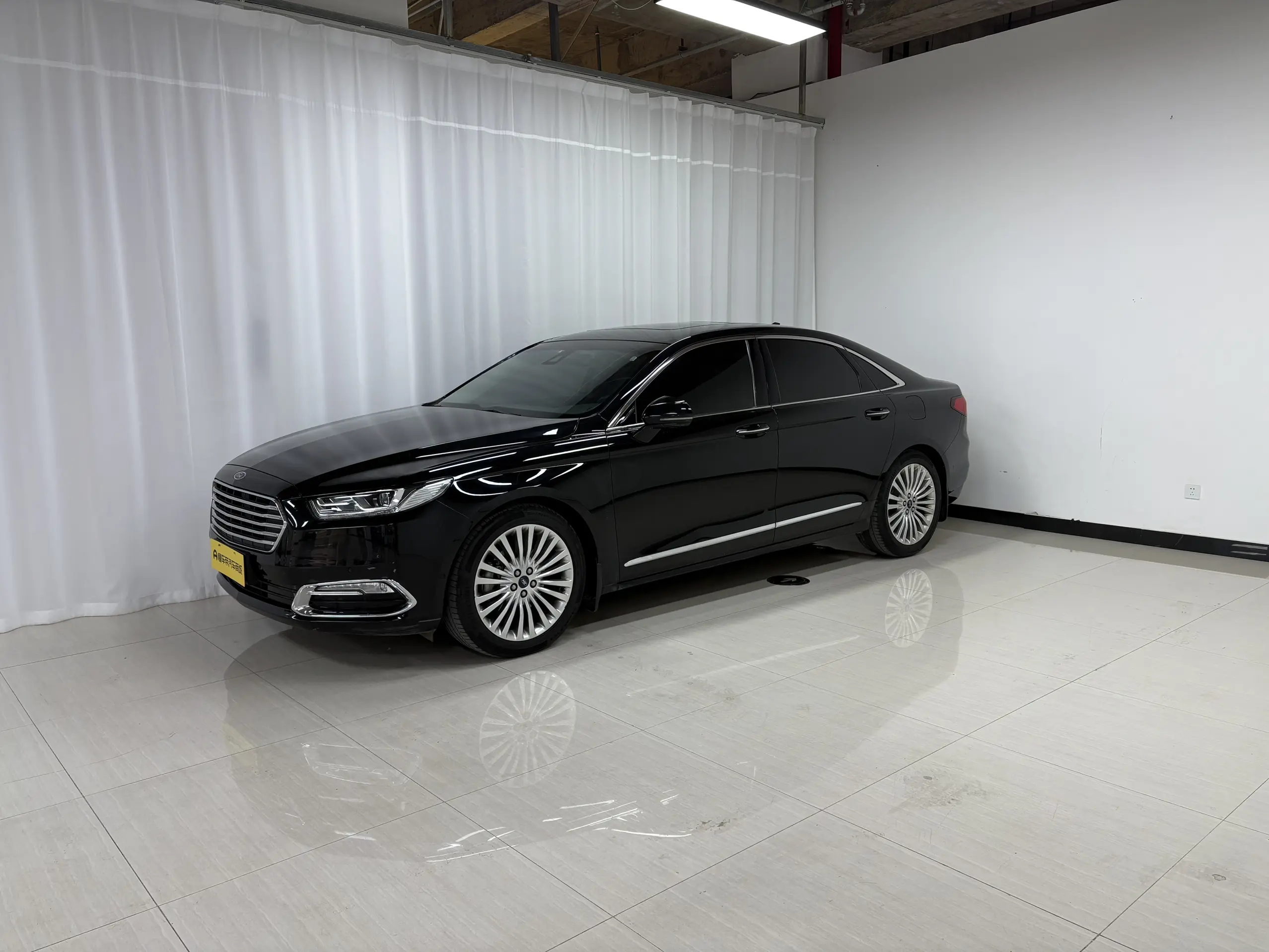 Ford Taurus