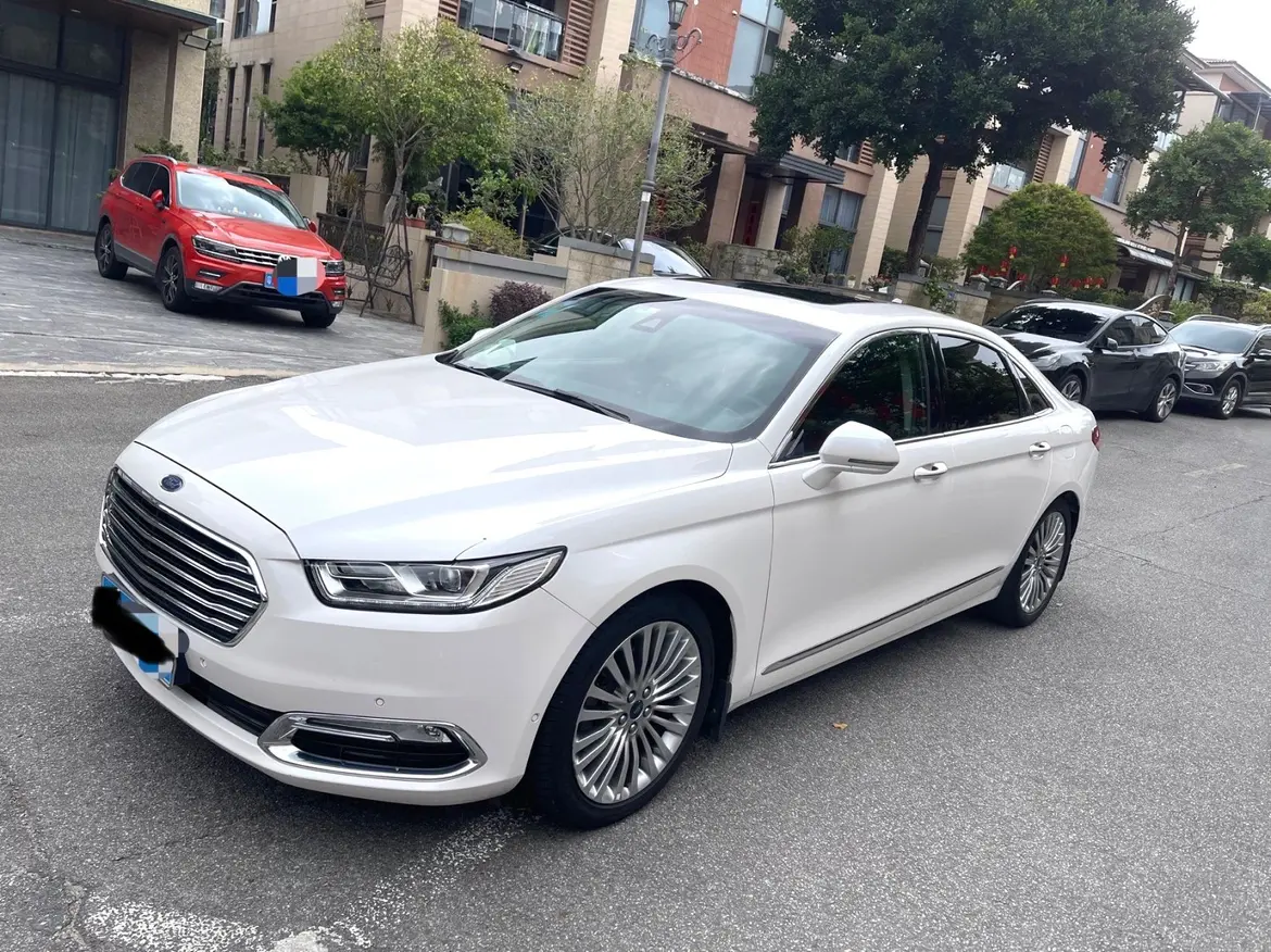 Ford Taurus