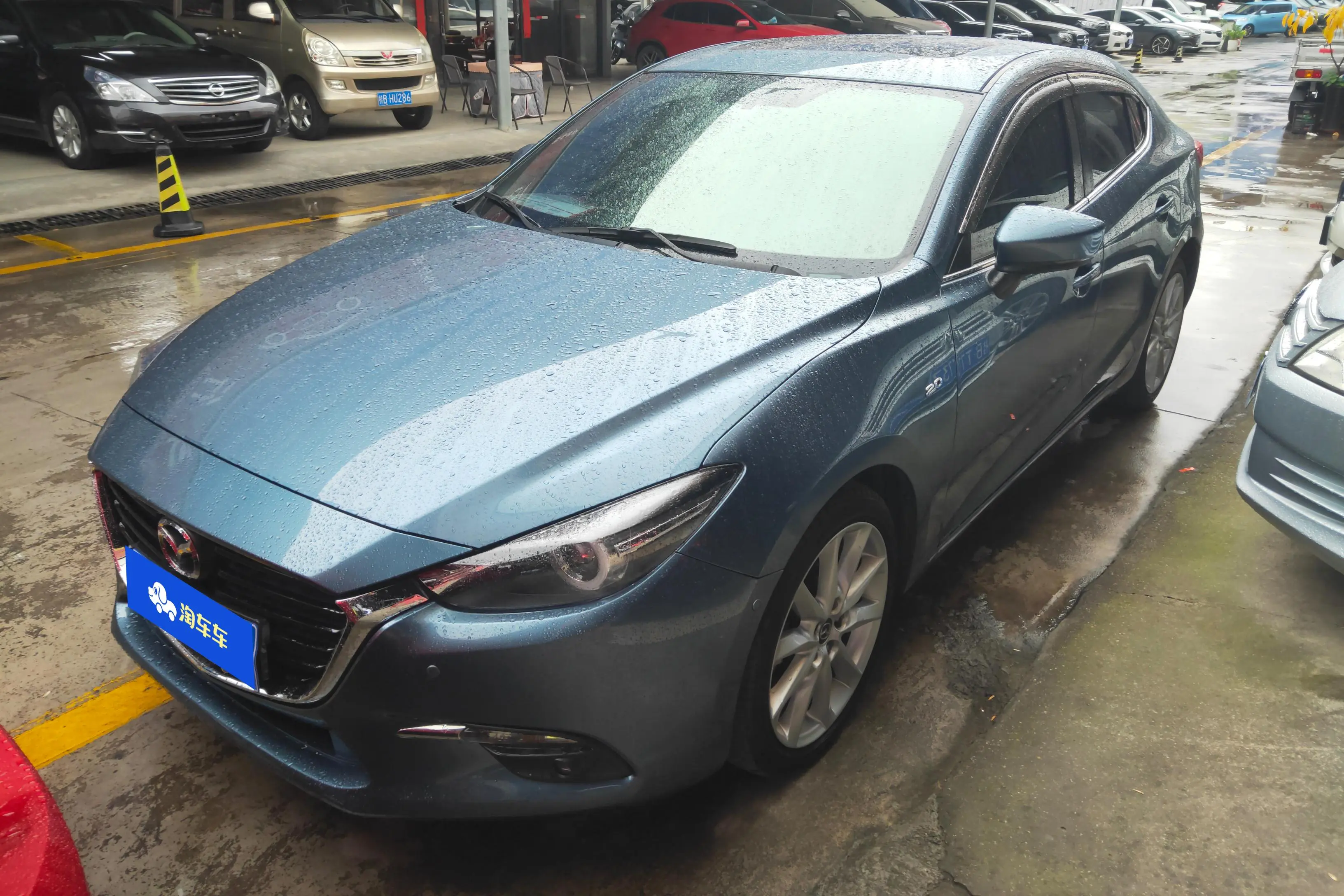Mazda Axela
