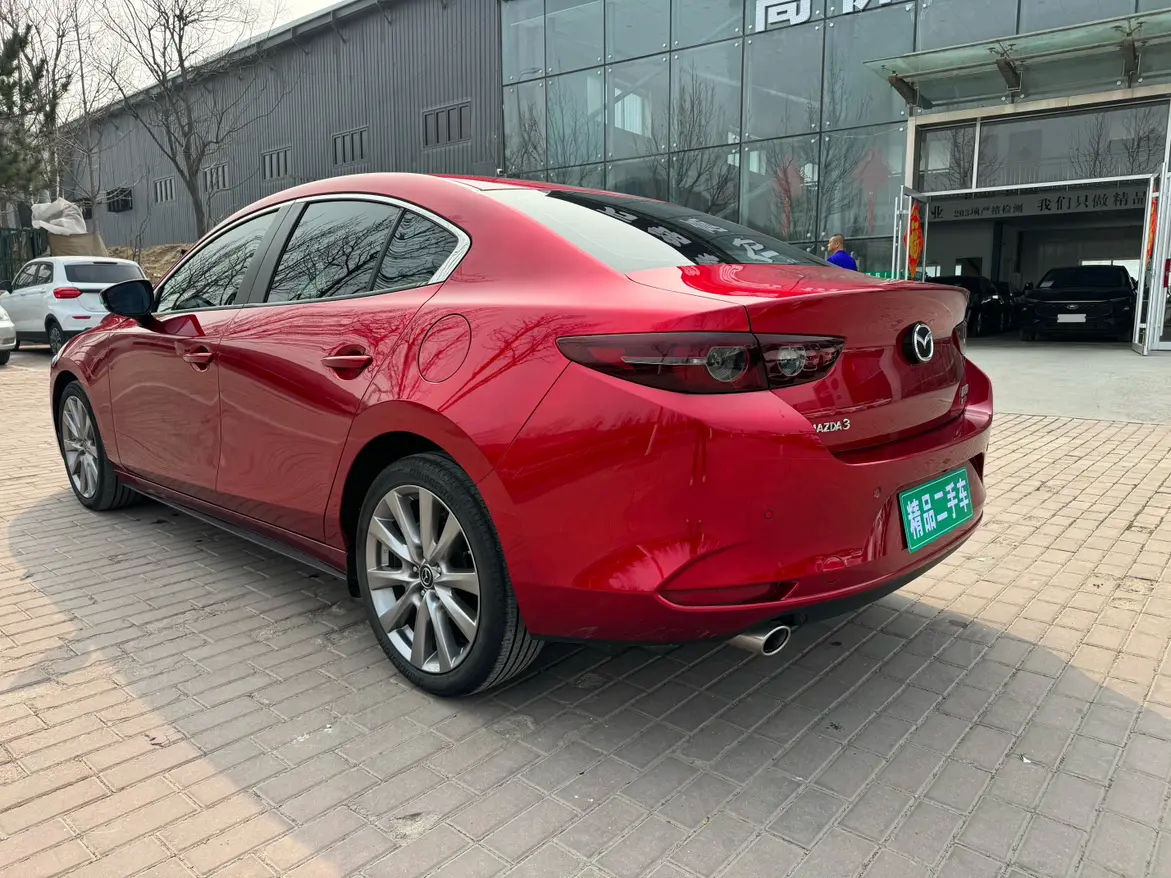 Mazda Axela