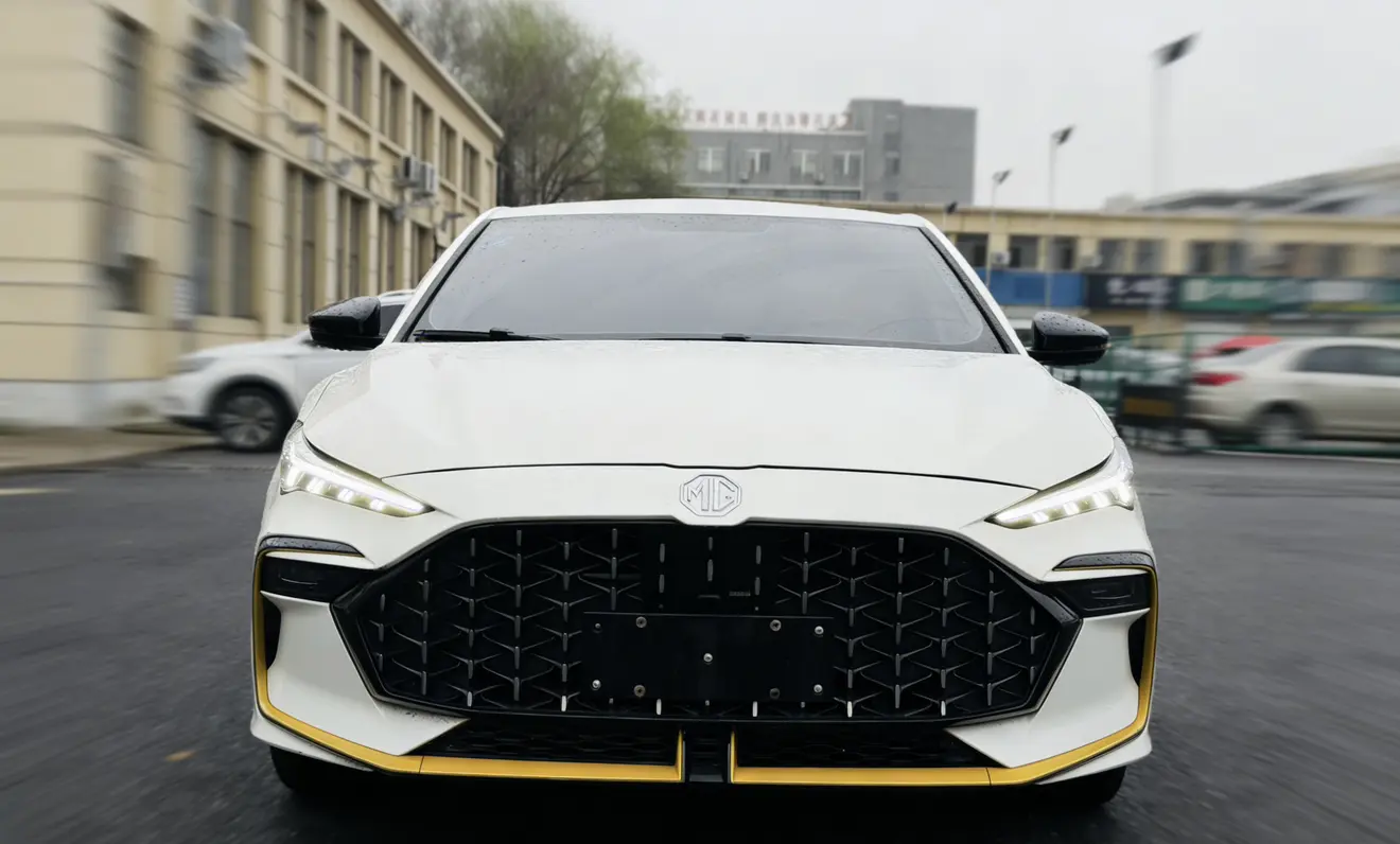 MG 6  из Китая