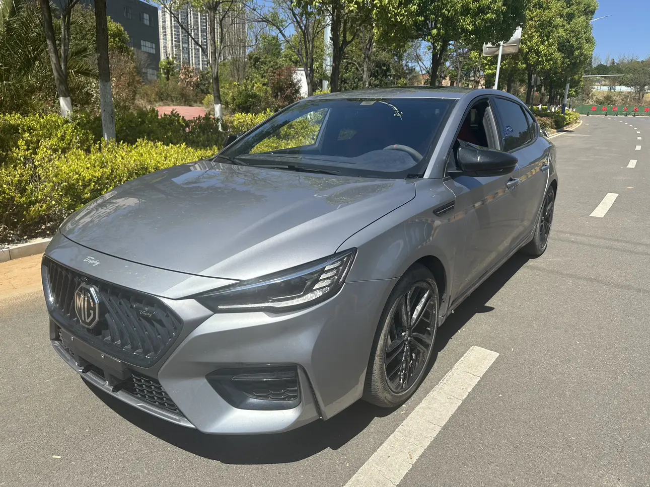 MG 6  из Китая