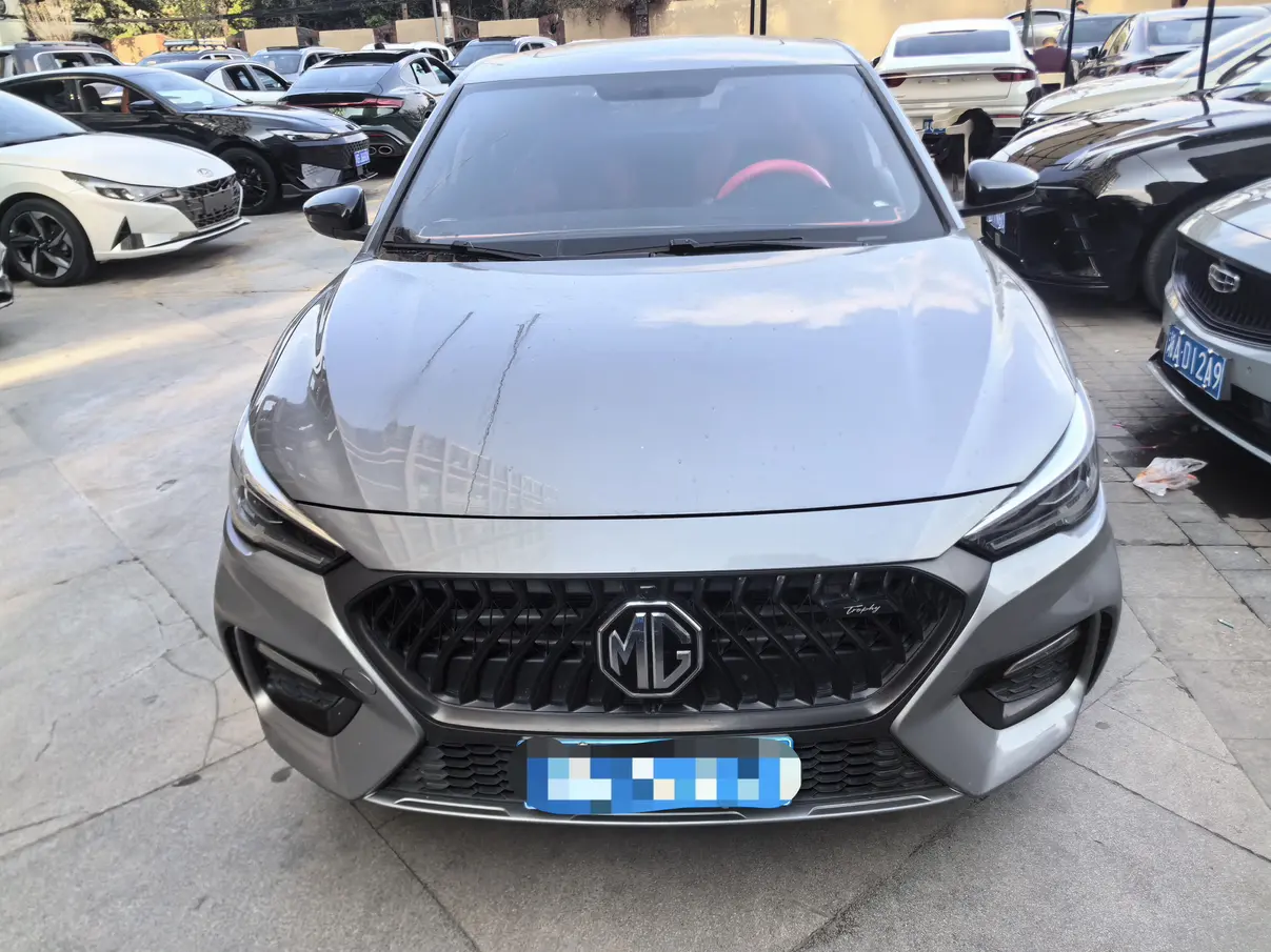 MG 6  из Китая
