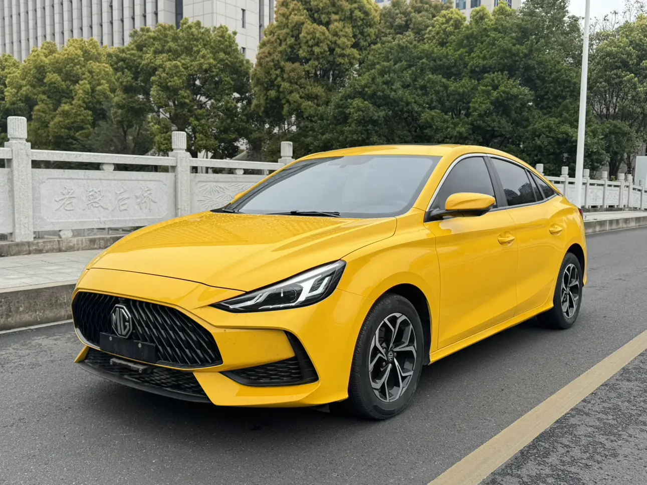 MG 5  из Китая