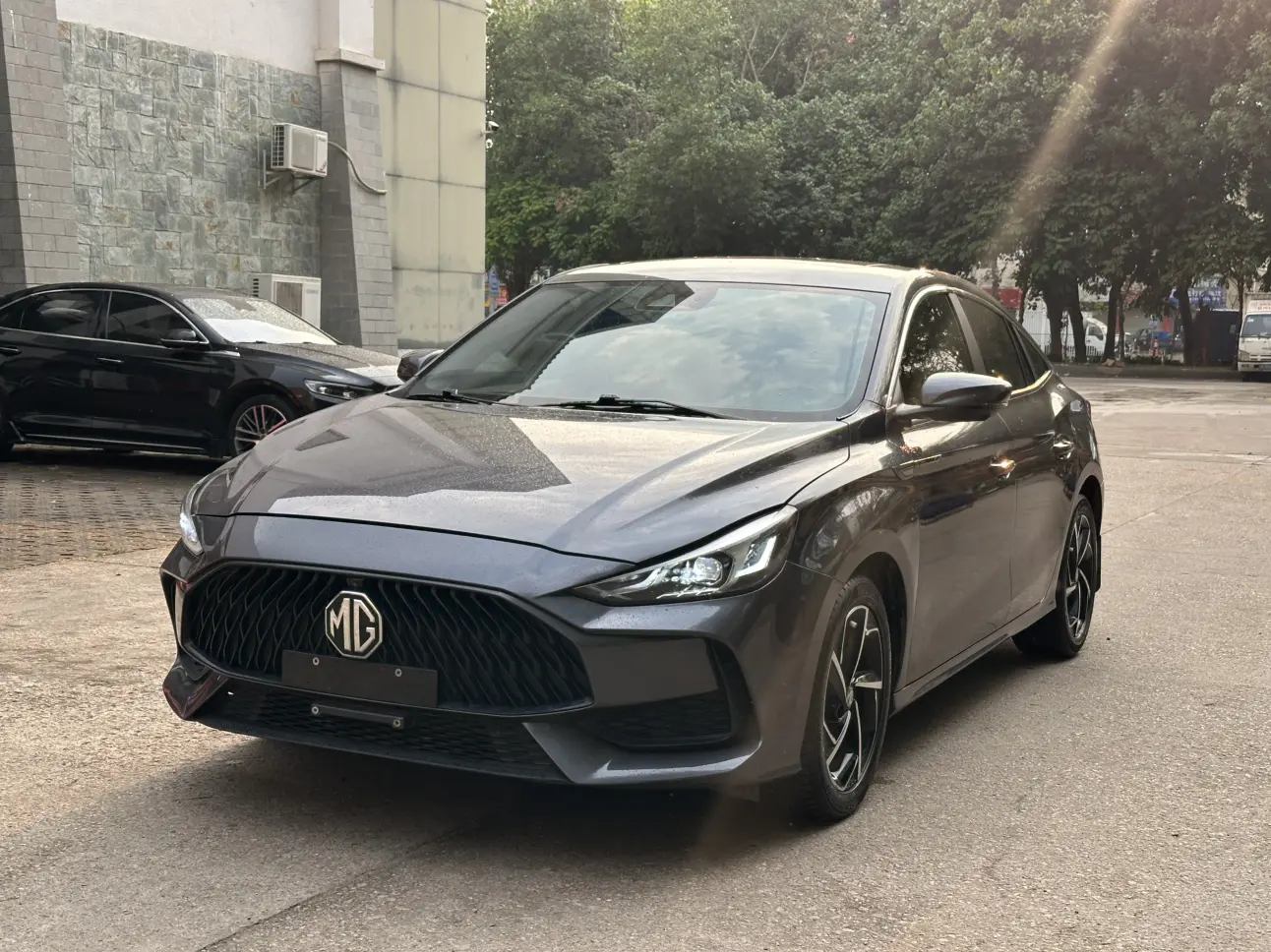 MG 5