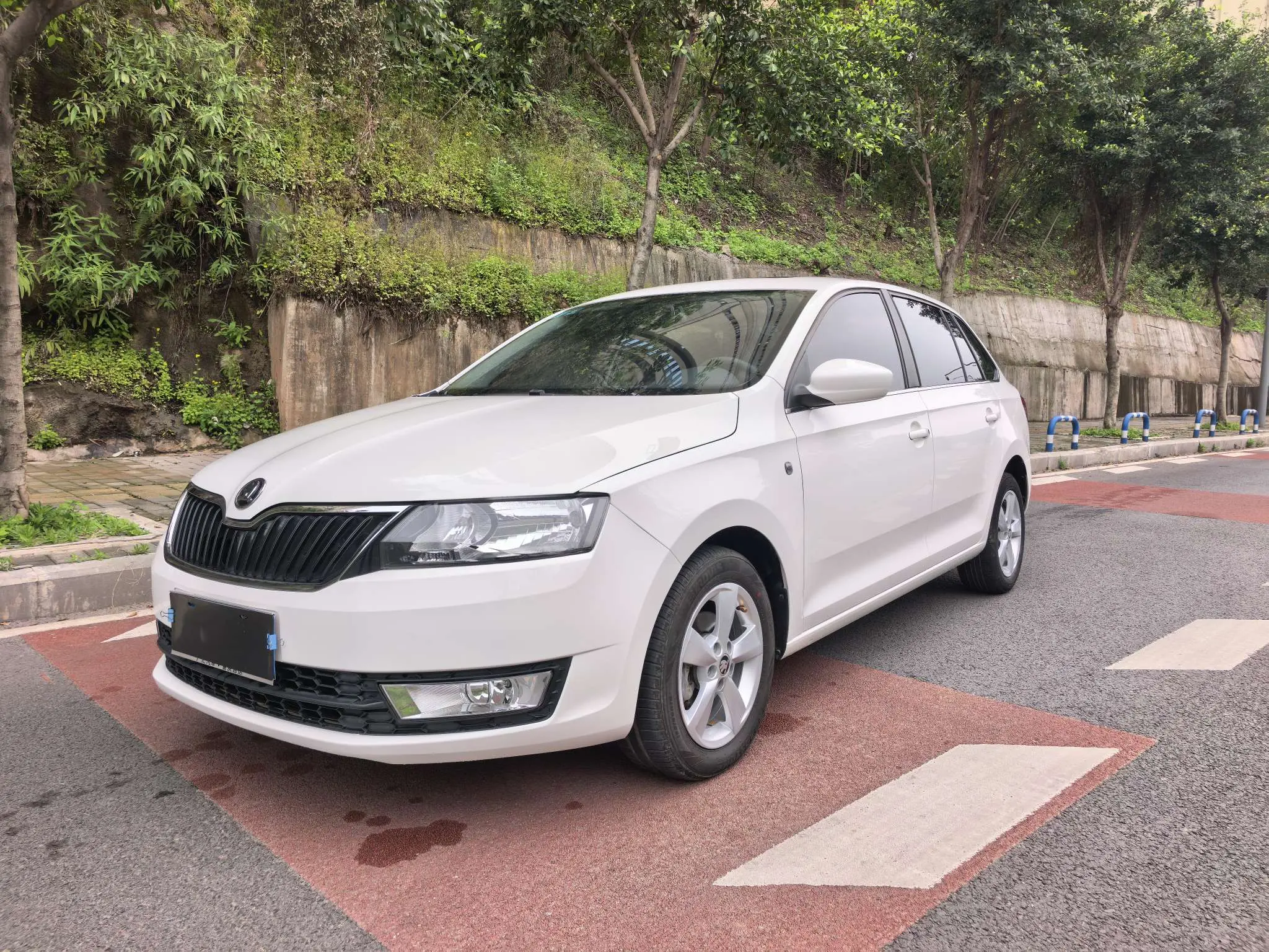 Skoda Xin Dong  из Китая