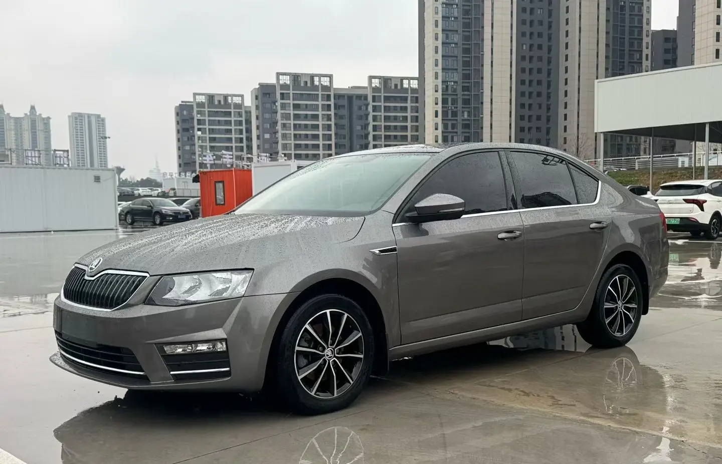 Skoda Octavia  из Китая