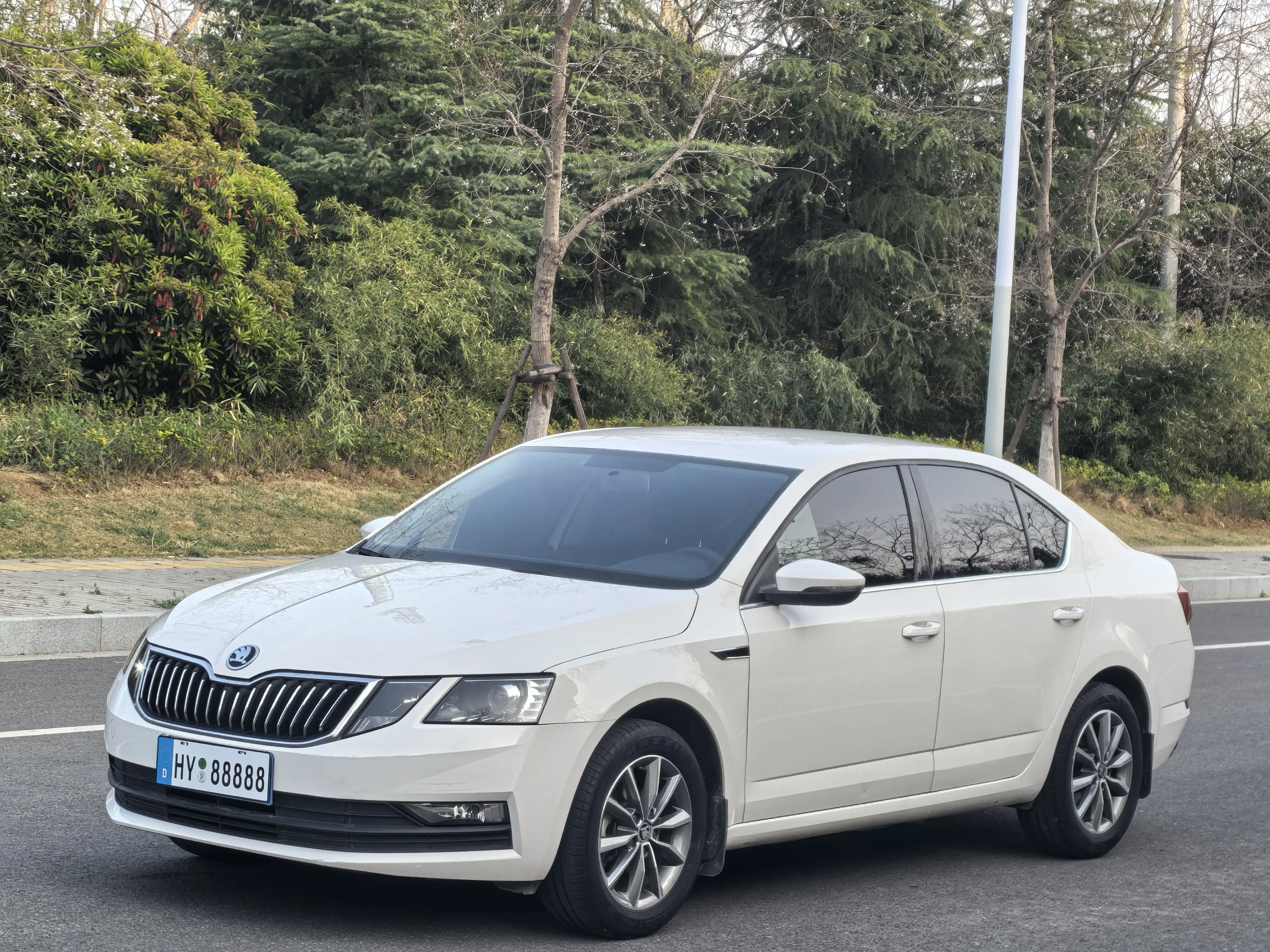 Skoda Octavia  из Китая