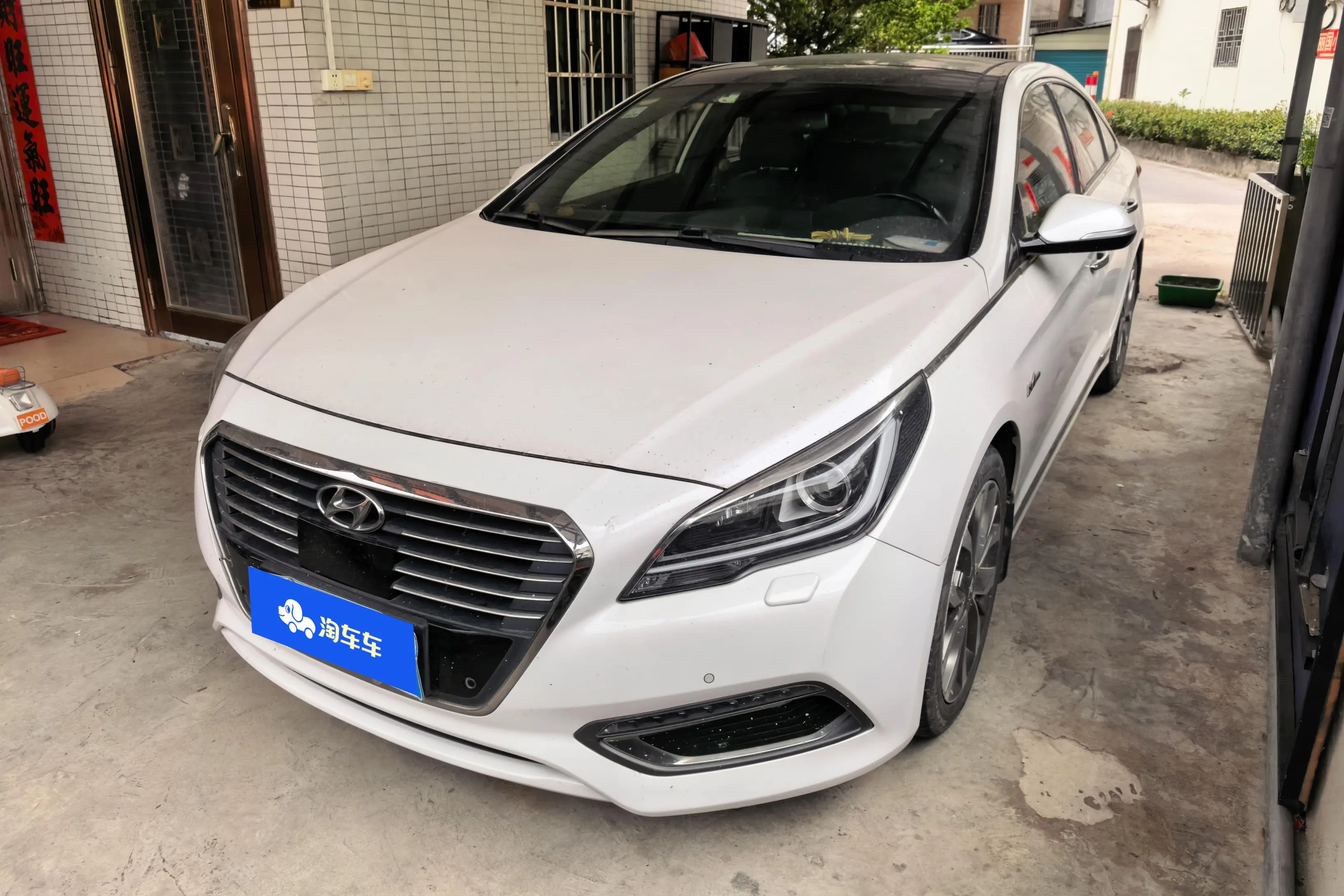 Hyundai Sonata nine