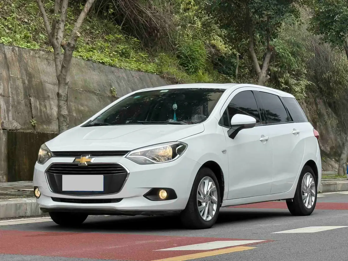 Chevrolet Lova RV  из Китая