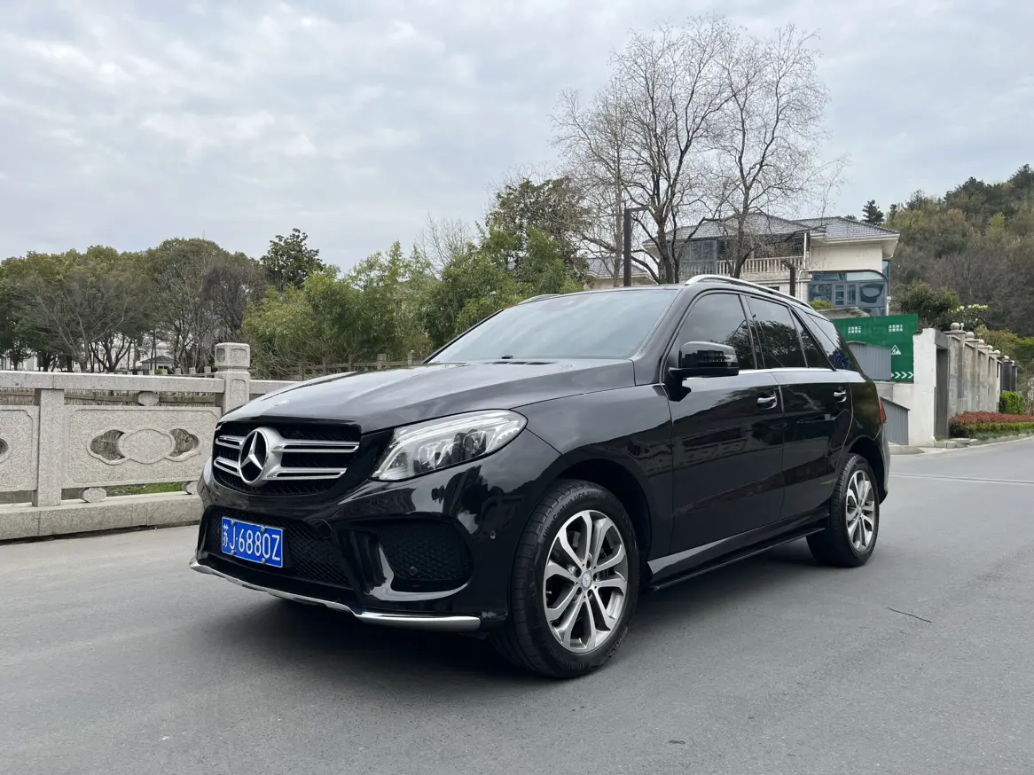 Mercedes-Benz GLE (Imported)