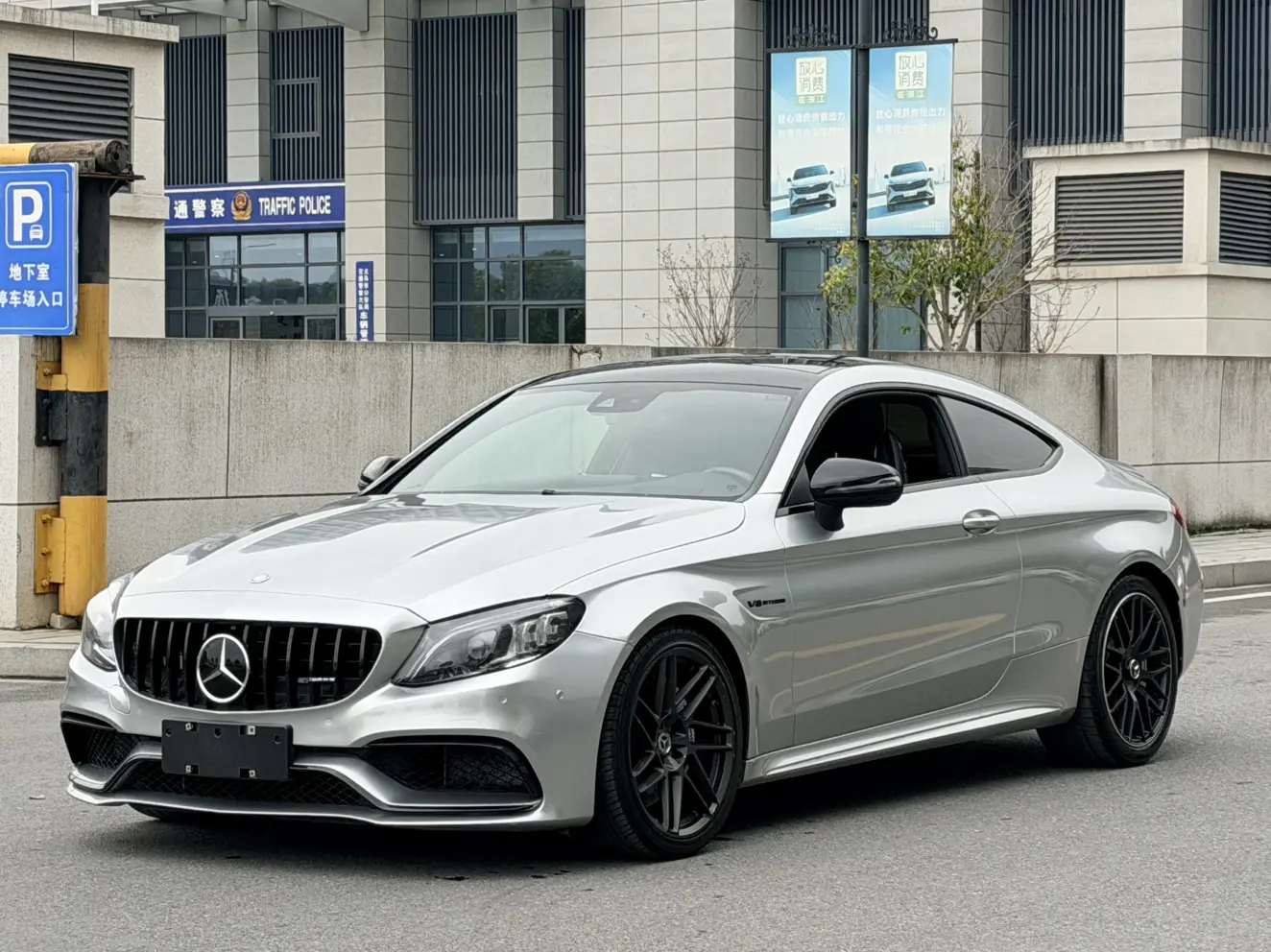 Mercedes-Benz C-Class AMG  из Китая