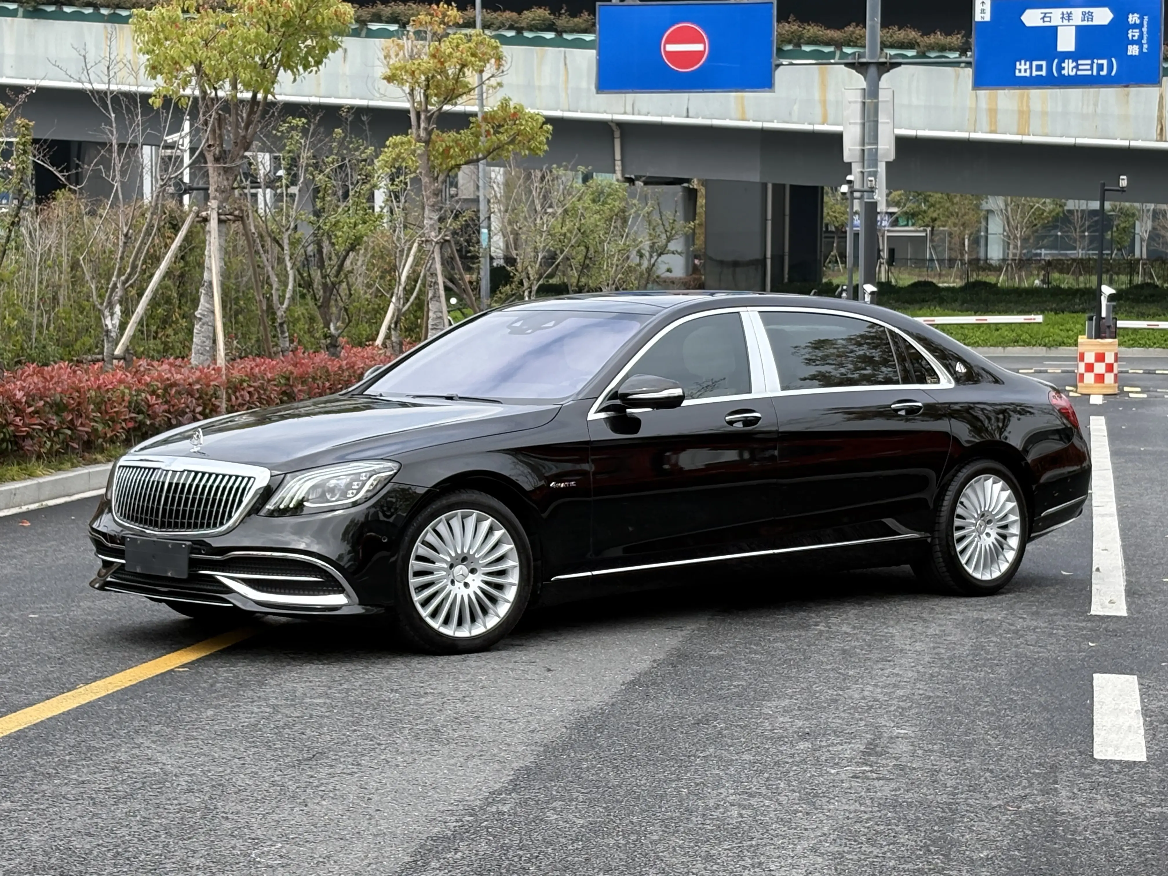Mercedes-Benz Maybach S-Class