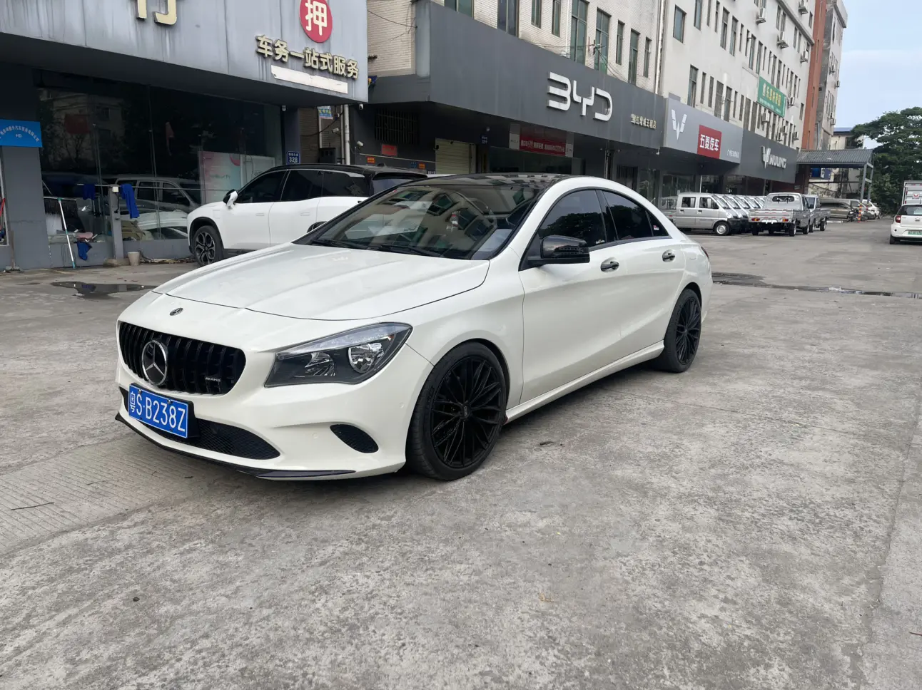 Mercedes-Benz CLA (Imported)  из Китая