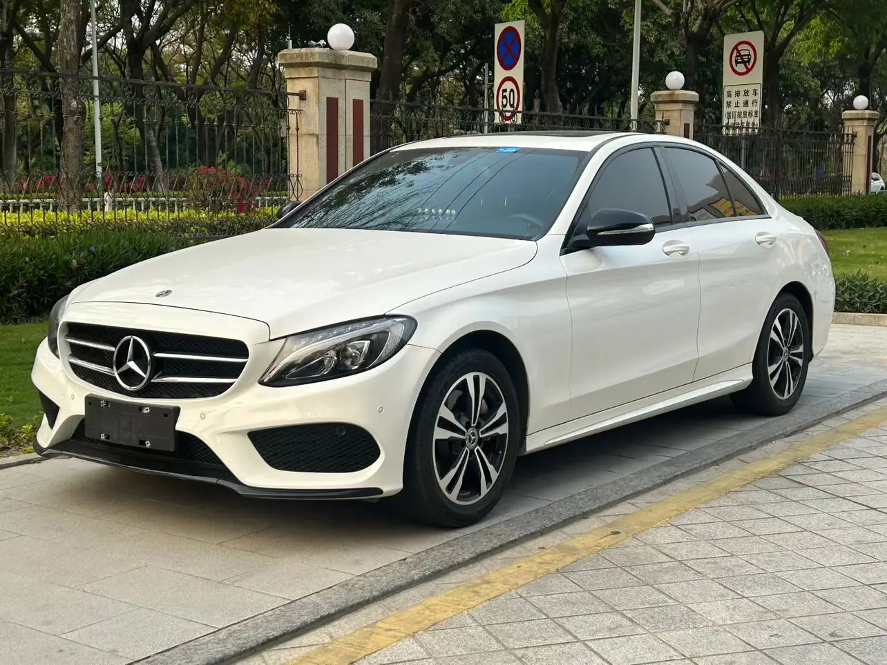 Mercedes-Benz Mercedes Benz C Class