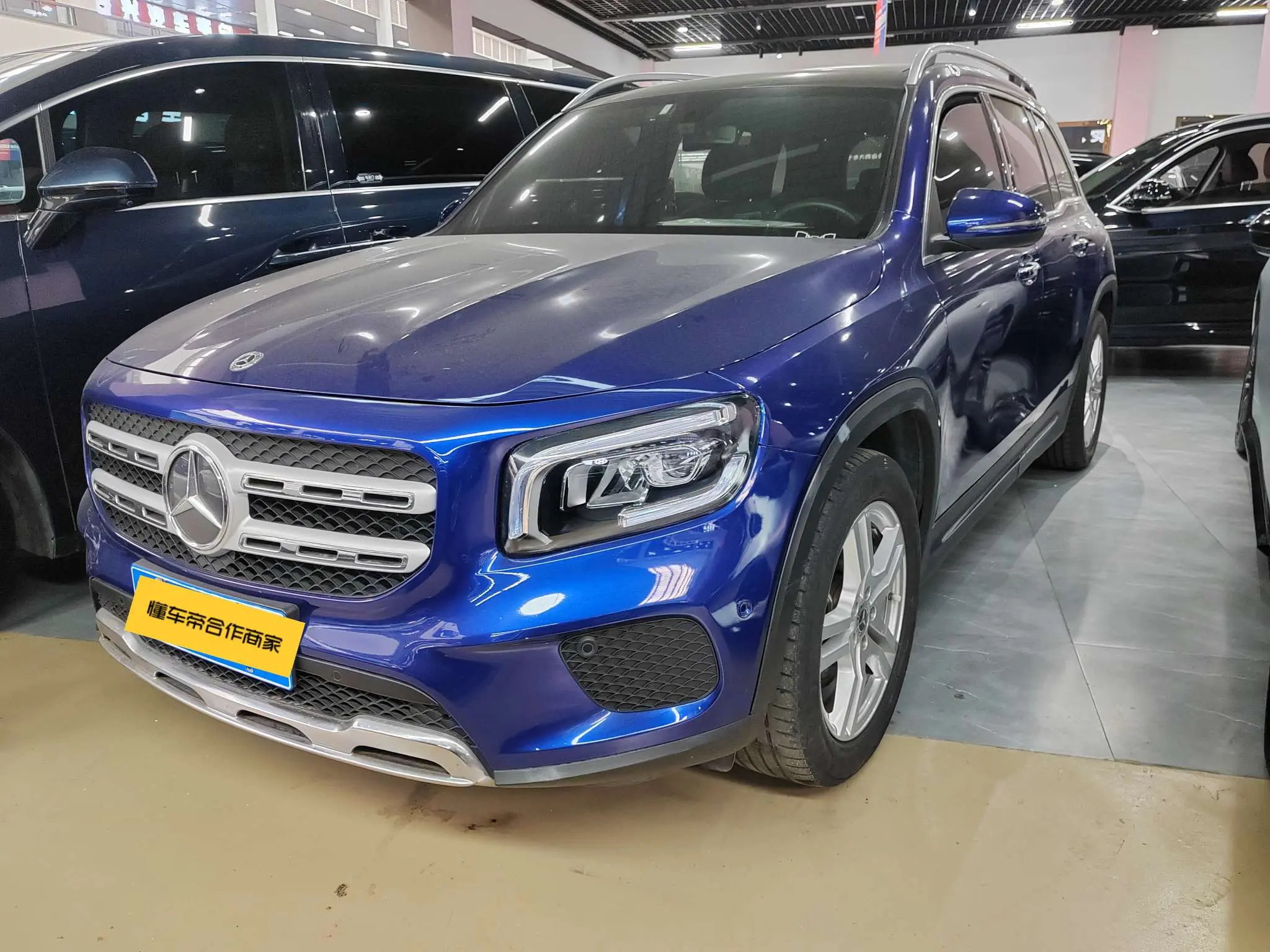 Mercedes-Benz GLB  из Китая