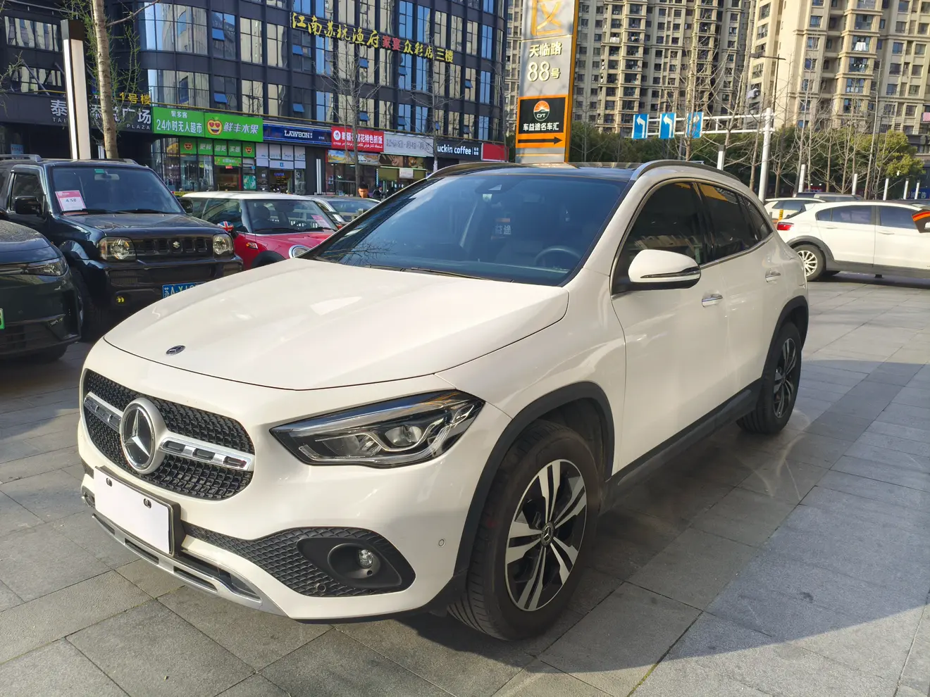 Mercedes-Benz GLA