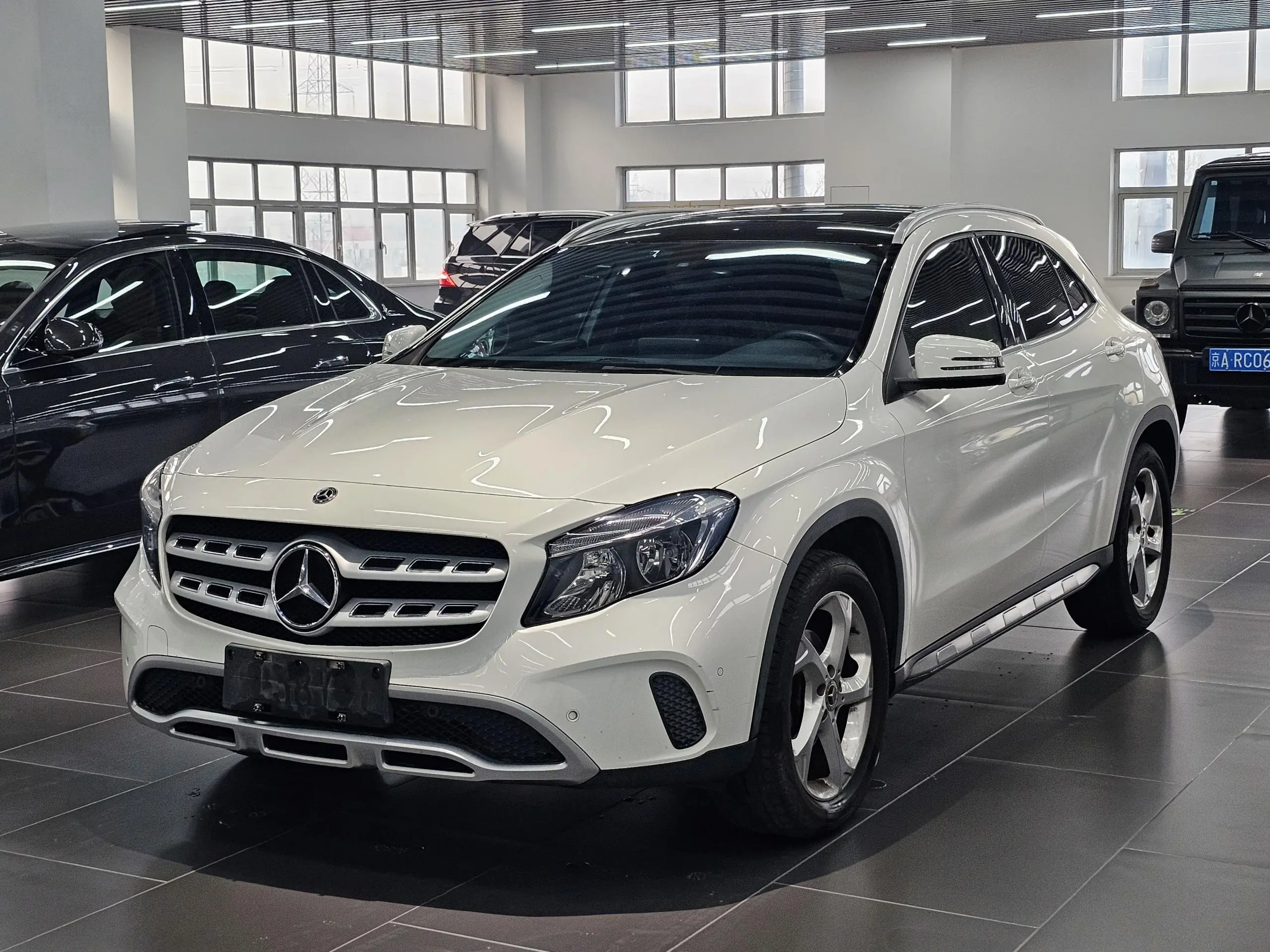 Mercedes-Benz GLA