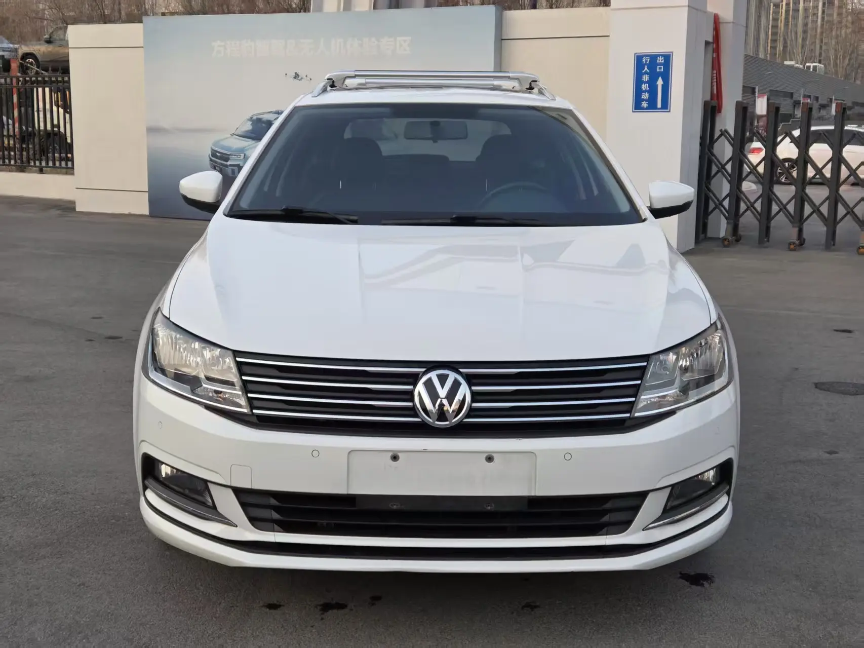 Volkswagen Langxing  из Китая