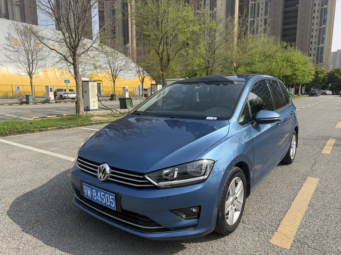 Volkswagen Golf·Jialu  из Китая