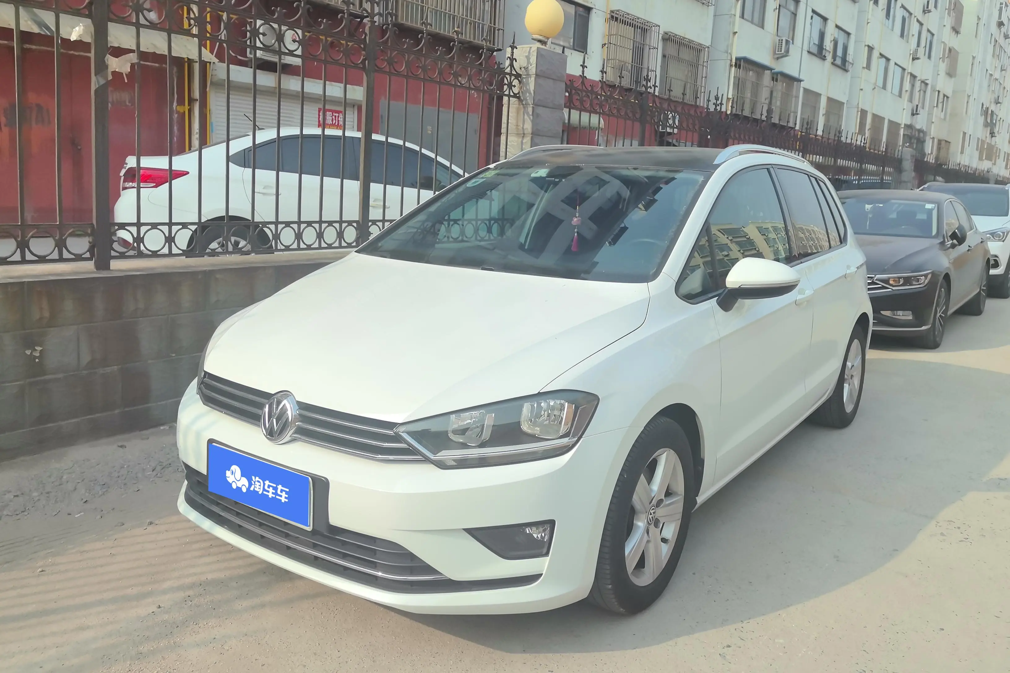 Volkswagen Golf·Jialu  из Китая