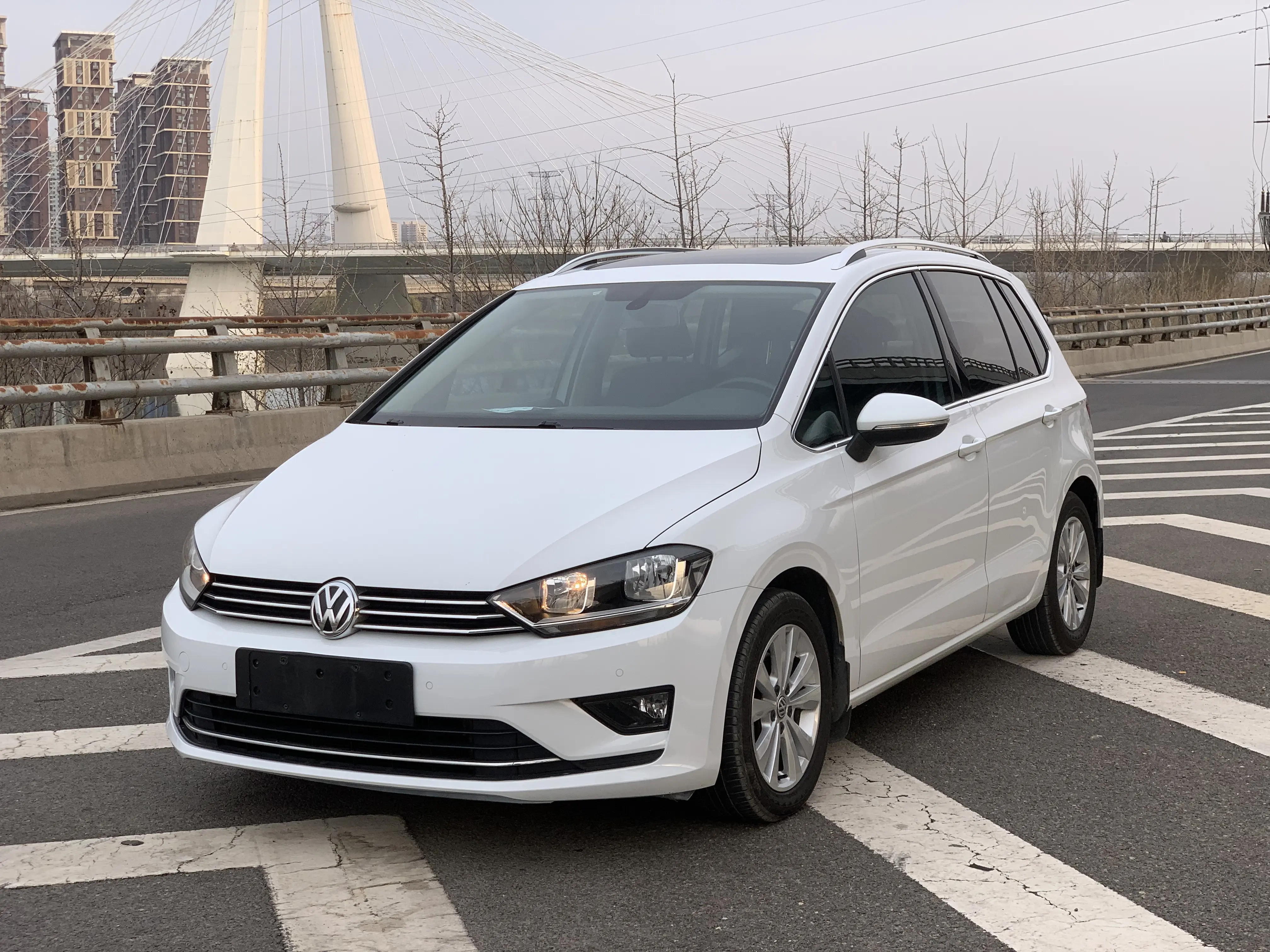 Volkswagen Golf·Jialu  из Китая