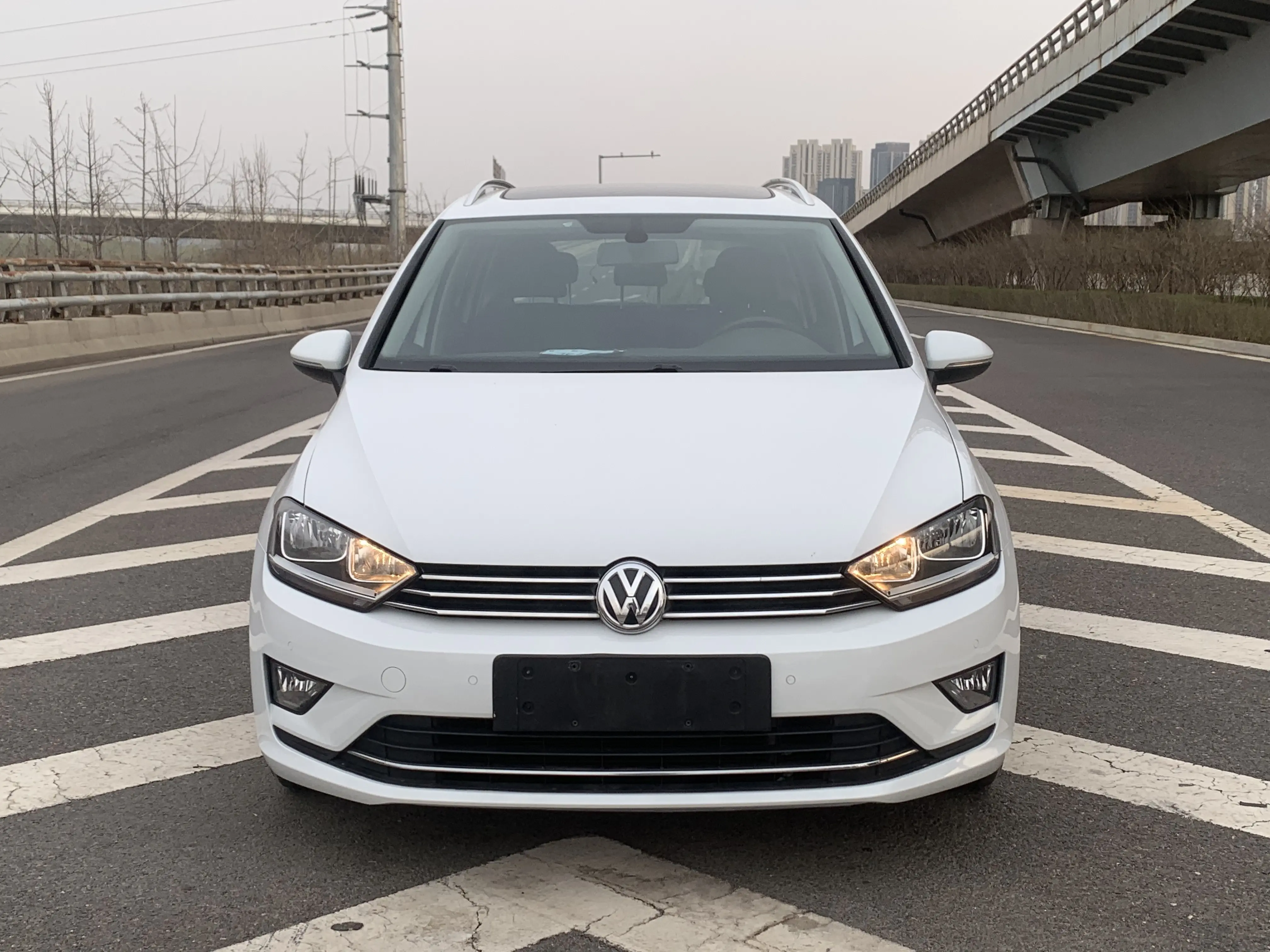 Volkswagen Golf·Jialu  из Китая