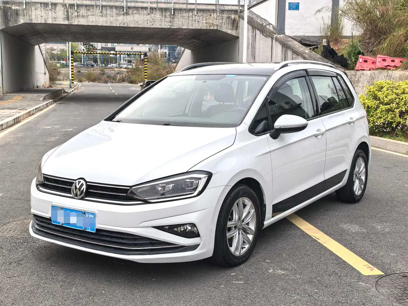 Volkswagen Golf·Jialu  из Китая