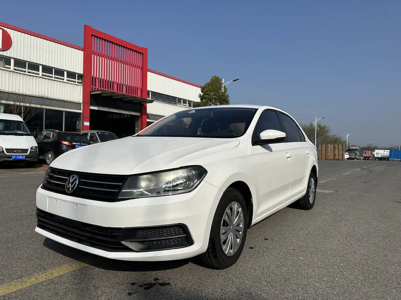 Volkswagen Santana  из Китая