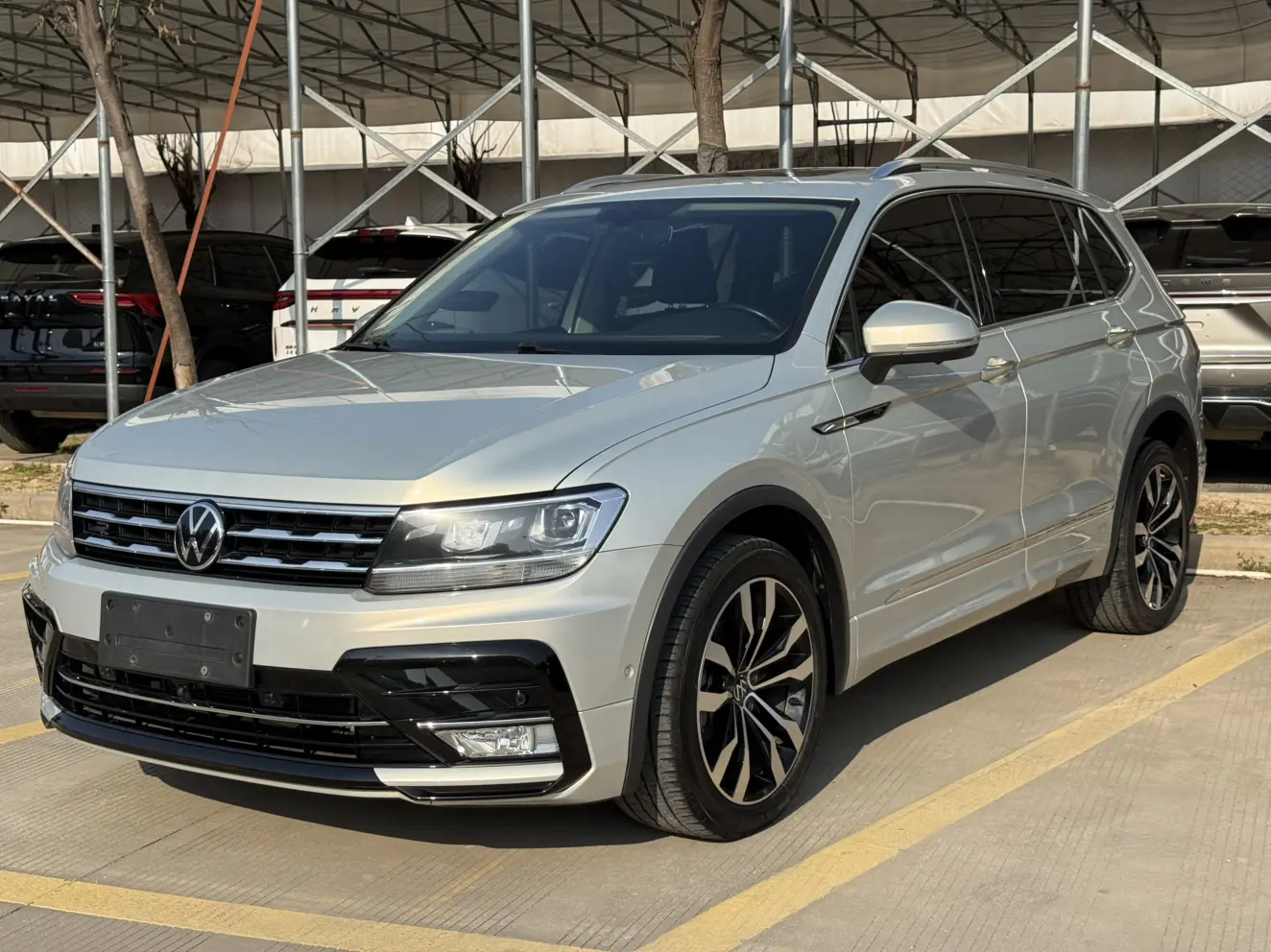 Volkswagen Tiguan L