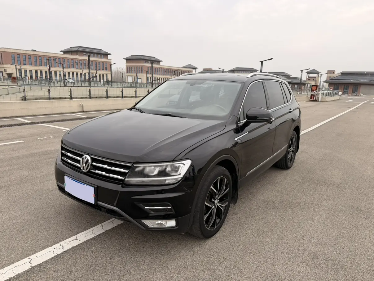 Volkswagen Tiguan L  из Китая