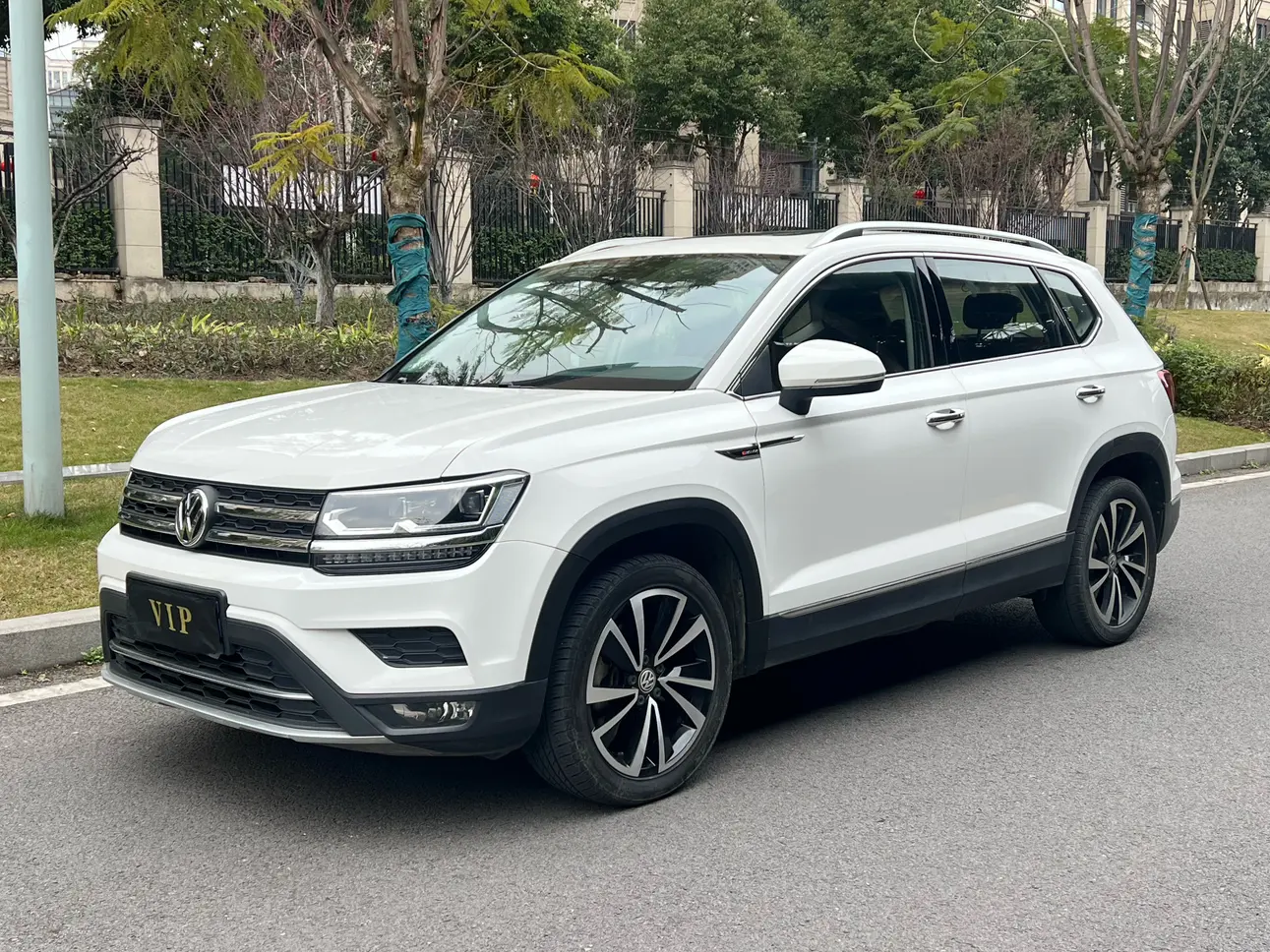 Volkswagen Tharu